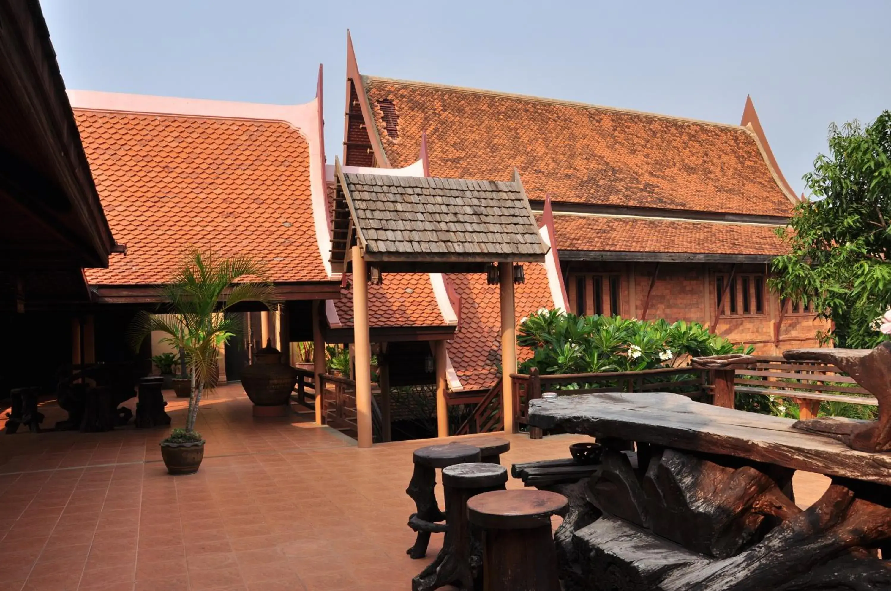 Property building in Ruean Thai Hotel Property building in Ruean Thai Hotel