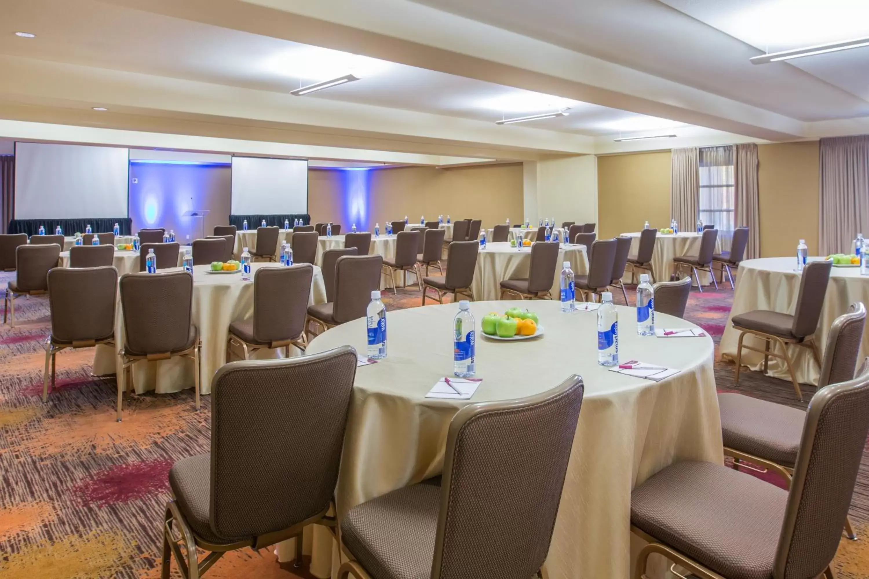 Meeting/conference room, Banquet Facilities in Concord Plaza Hotel