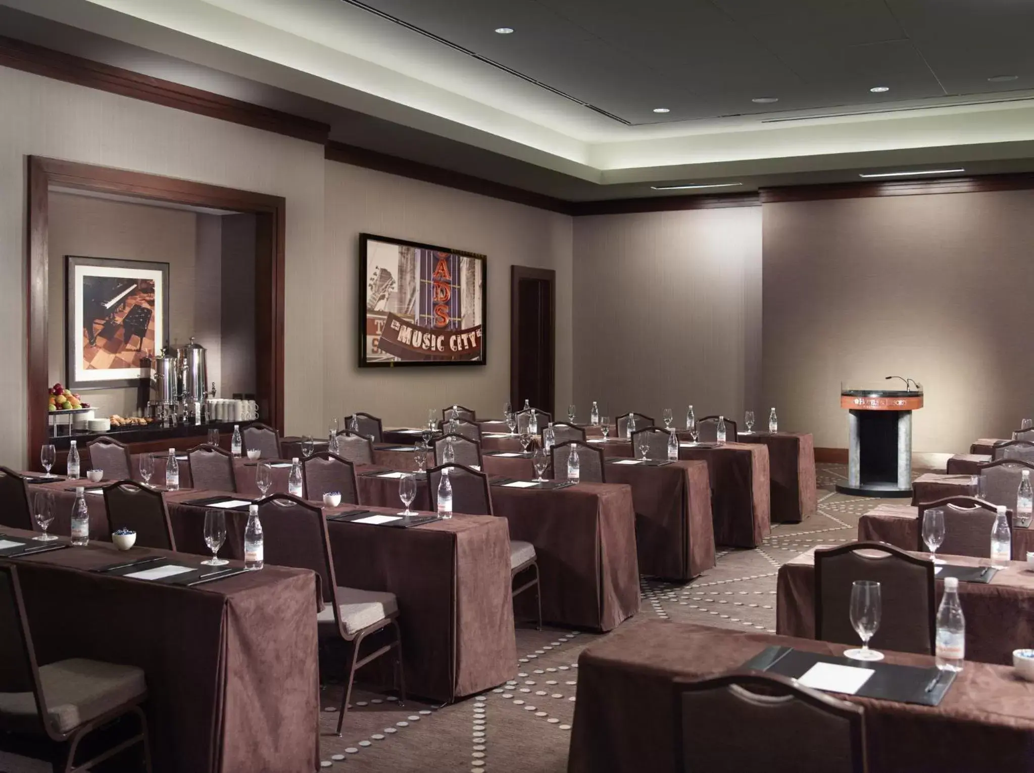 Meeting/conference room, Restaurant/Places to Eat in Omni Nashville Hotel