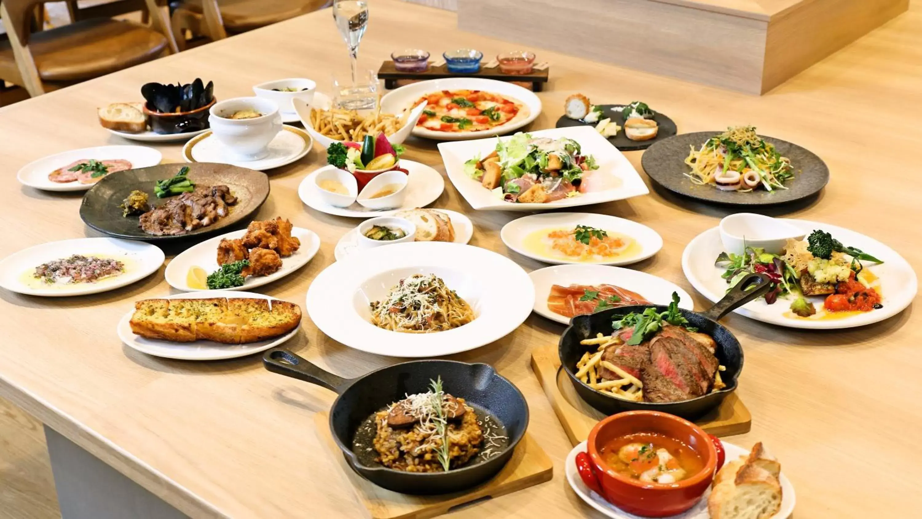 Restaurant/places to eat, Lunch and Dinner in ANA Holiday Inn Sendai, an IHG Hotel