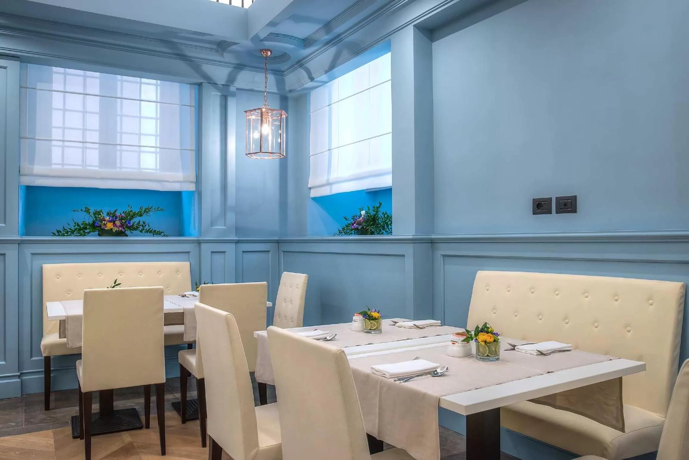 Restaurant/places to eat in Hotel Martis Palace