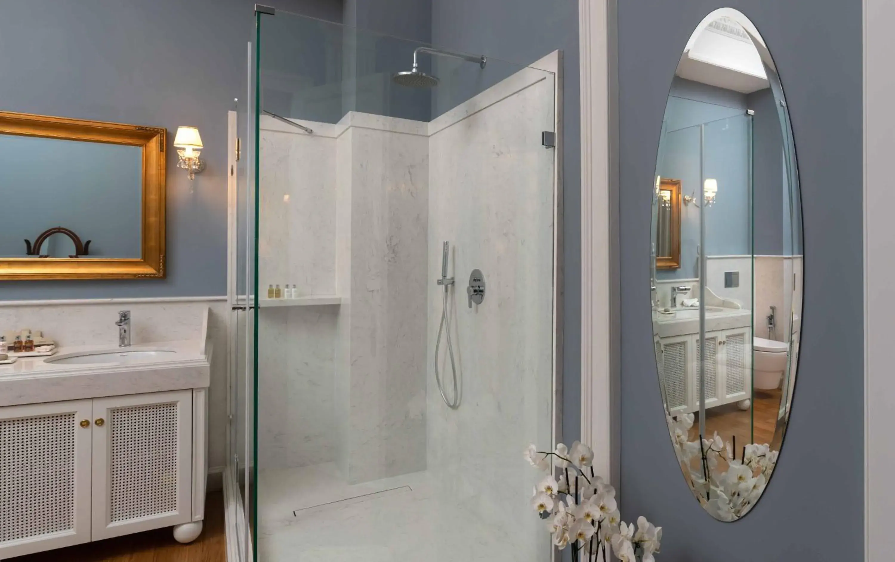 Shower, Bathroom in Noble Suites