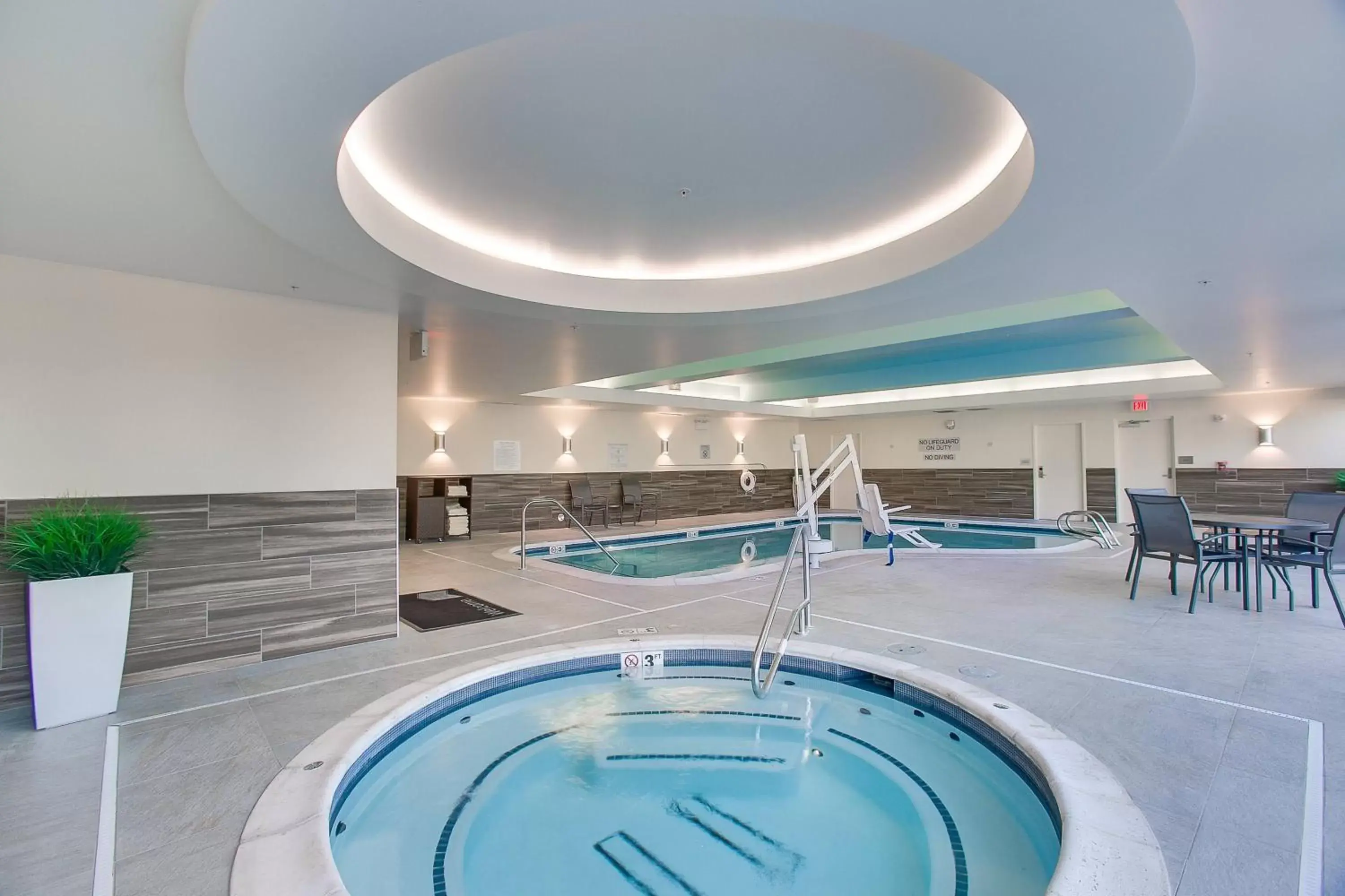 Swimming Pool in Fairfield Inn & Suites By Marriott Wichita East