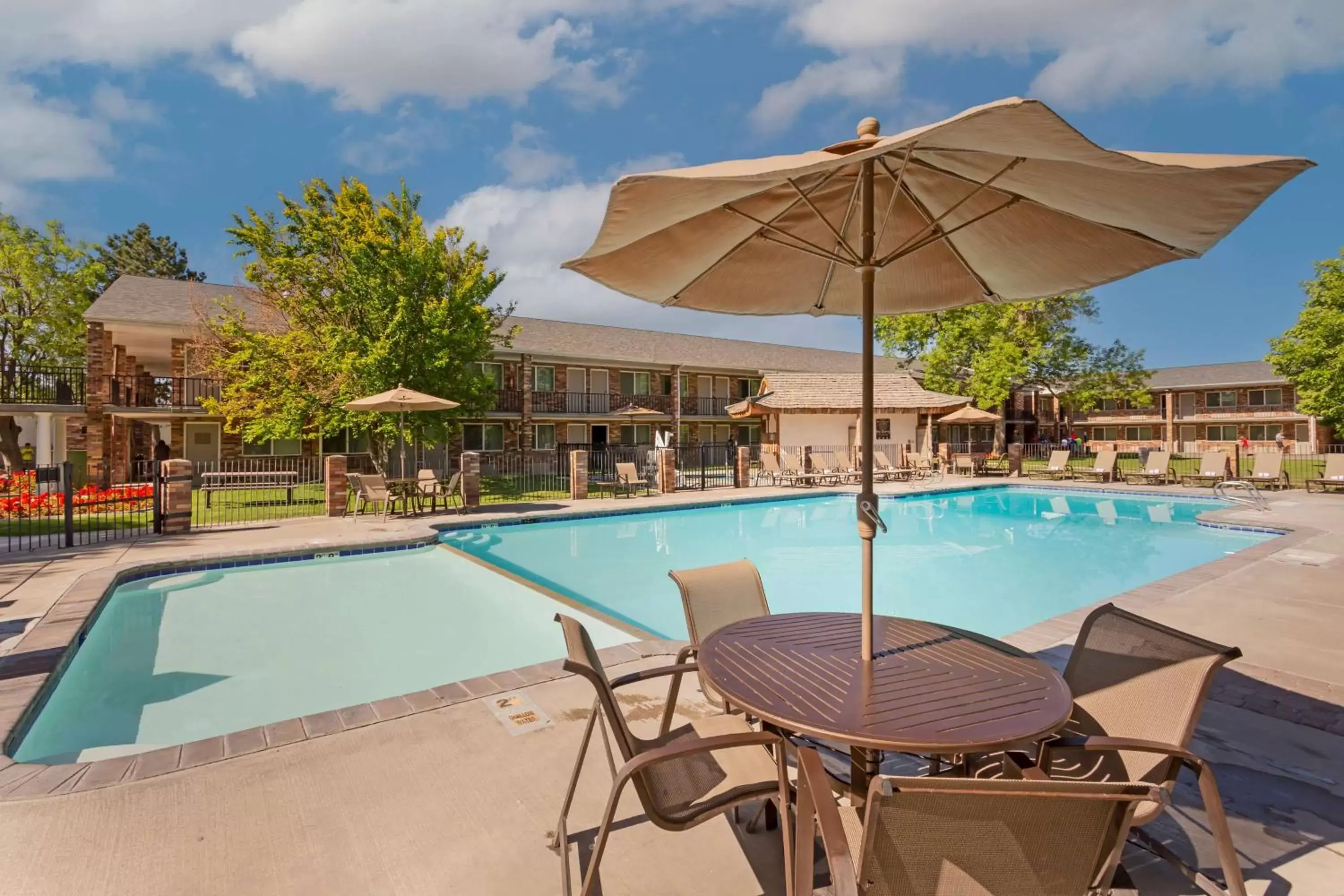 Pool view, Swimming Pool in Best Western Plus Burley Inn & Convention Center