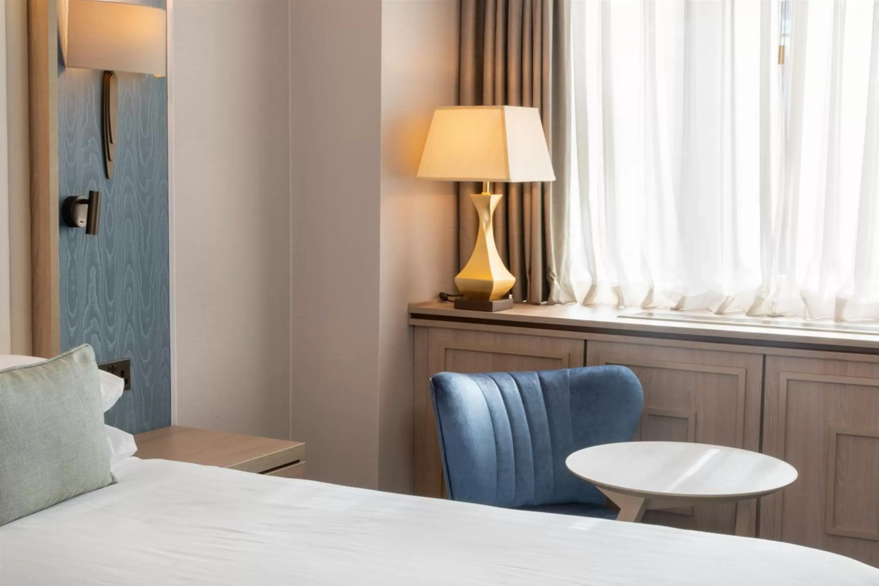 Seating area, Bed in Danubius Hotel Regents Park Seating area, Bed in Danubius Hotel Regents Park