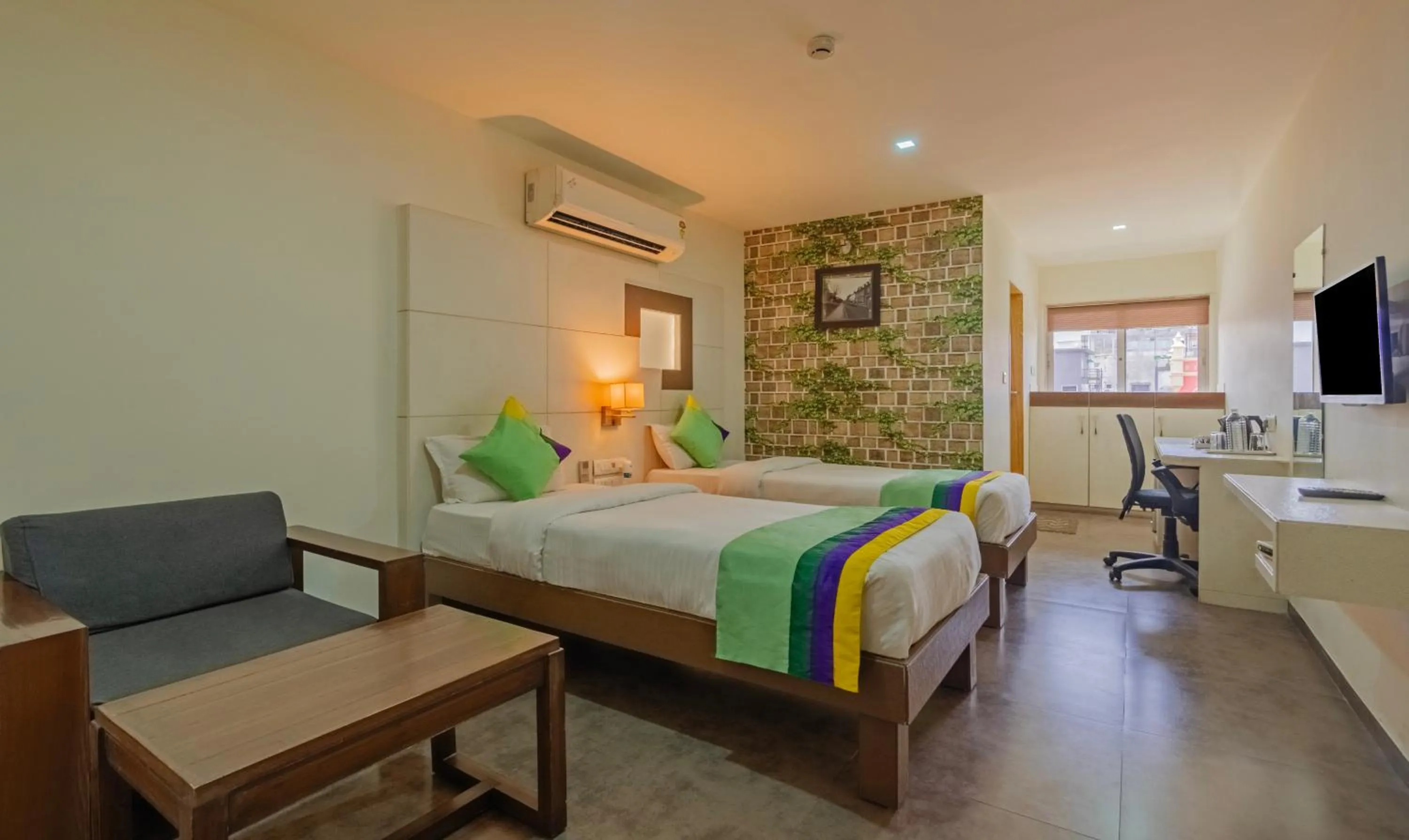 Hotel Casa, Vadodara