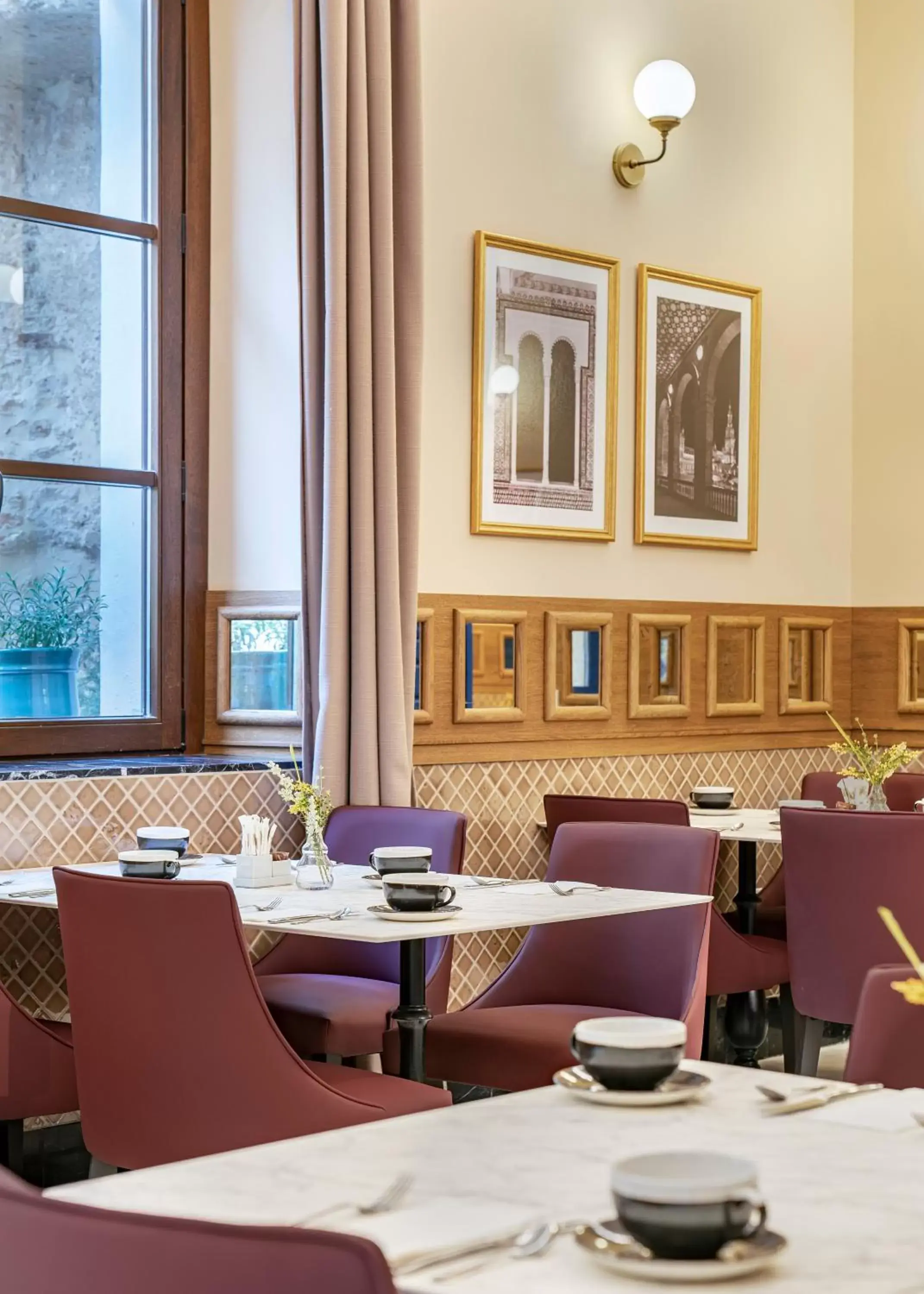 Restaurant/places to eat in Vincci Molviedro Restaurant/places to eat in Vincci Molviedro