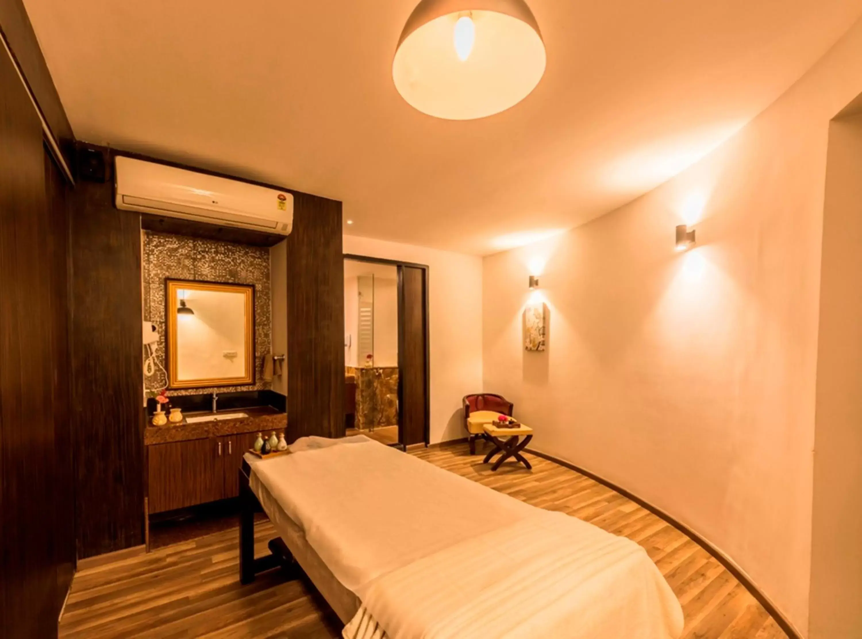 Massage, Spa/Wellness in Royal Orchid Brindavan Garden Mysore