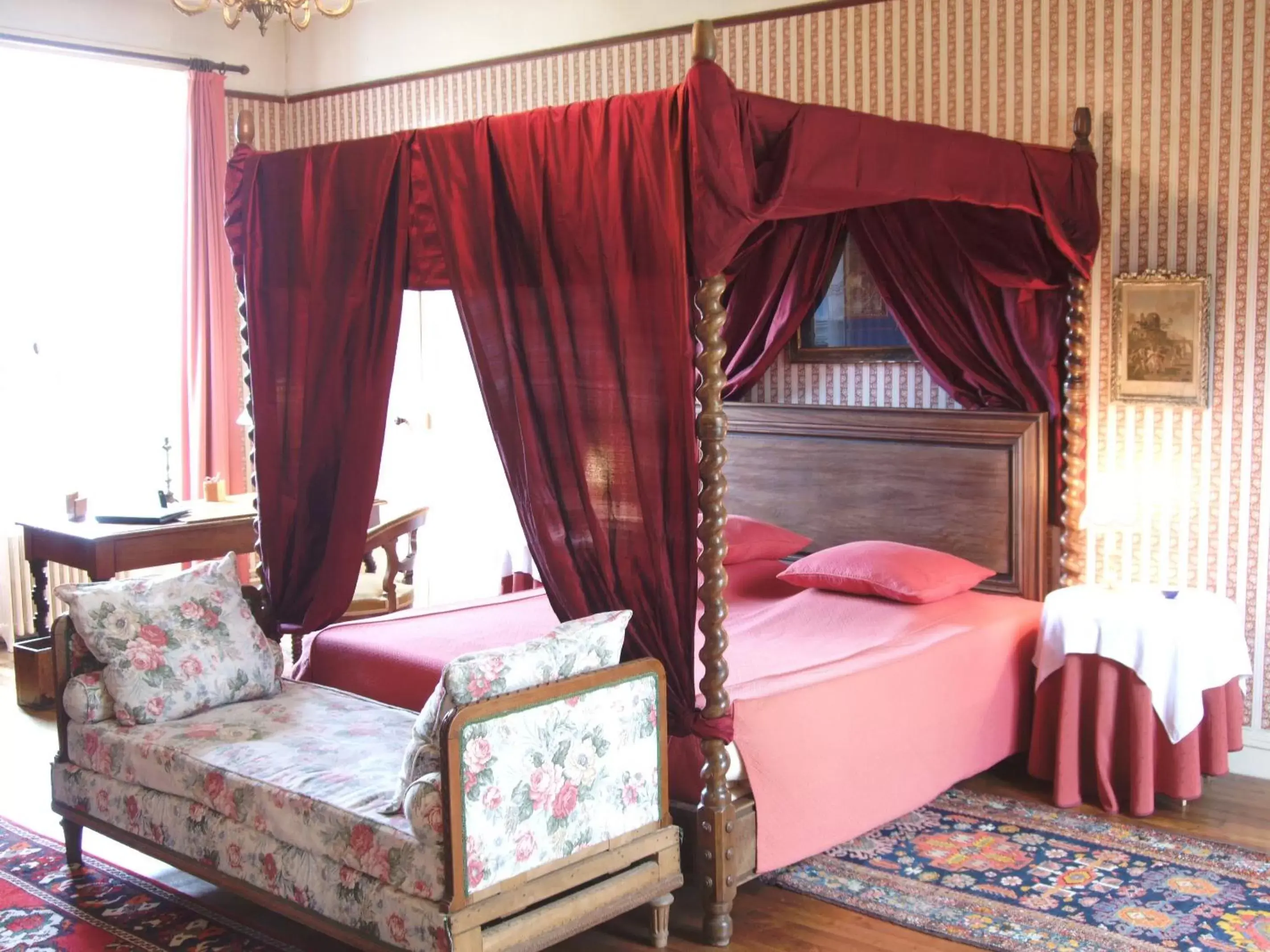 Bed in Château de La Ville-Huë