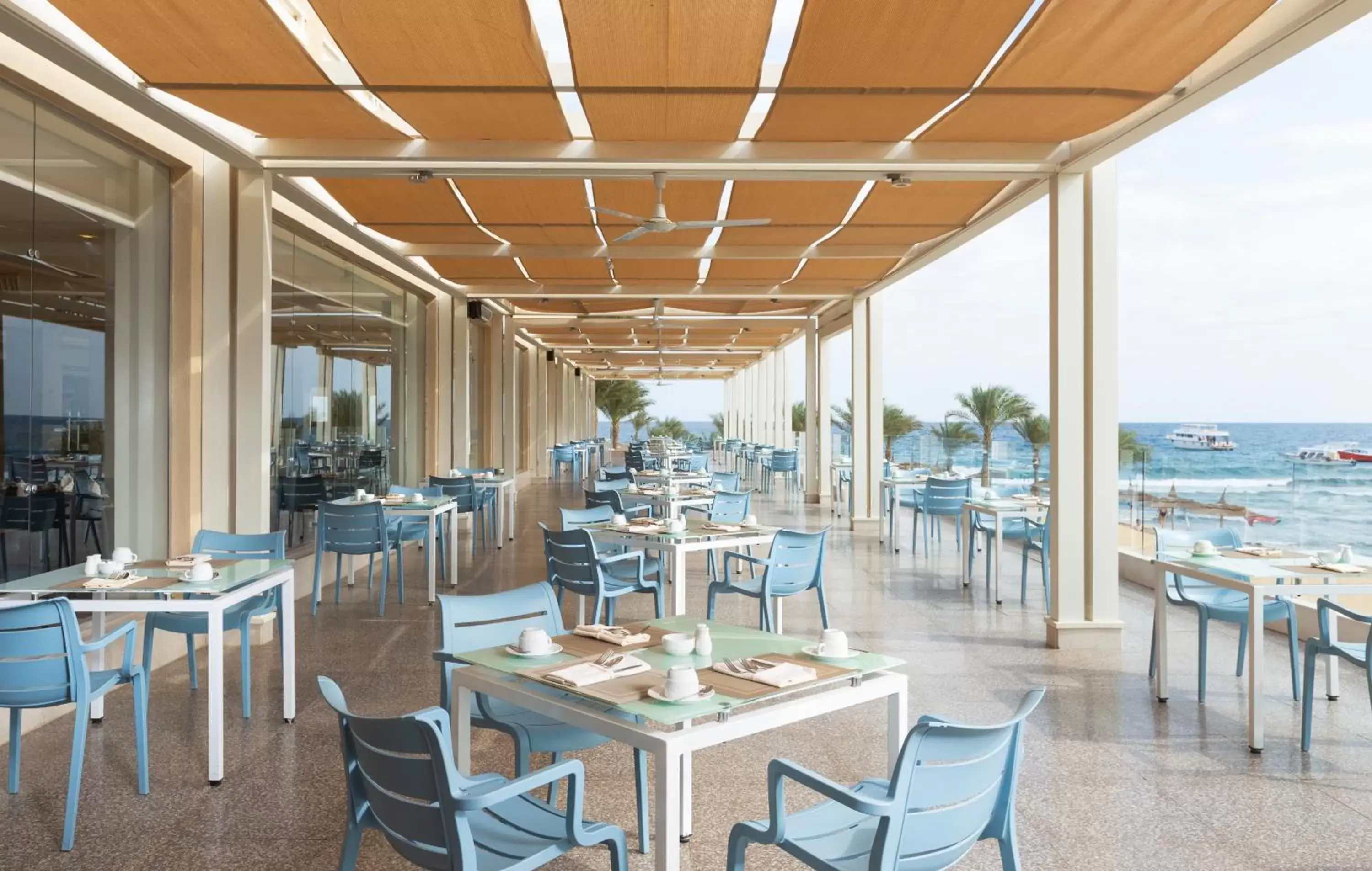 Restaurant/Places to Eat in Beach Albatros Resort - Hurghada