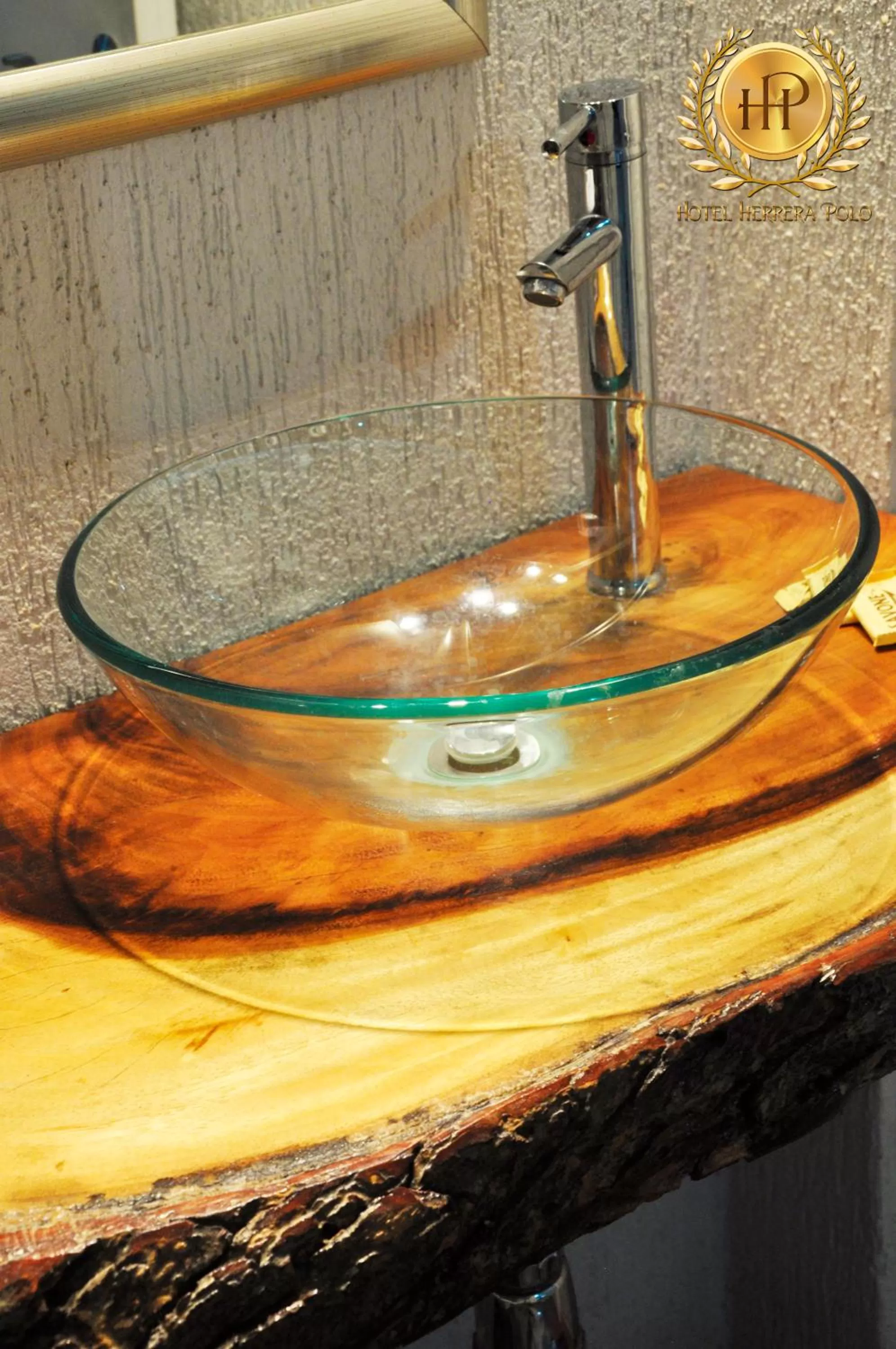 Shower, Bathroom in Hotel Herrera Polo