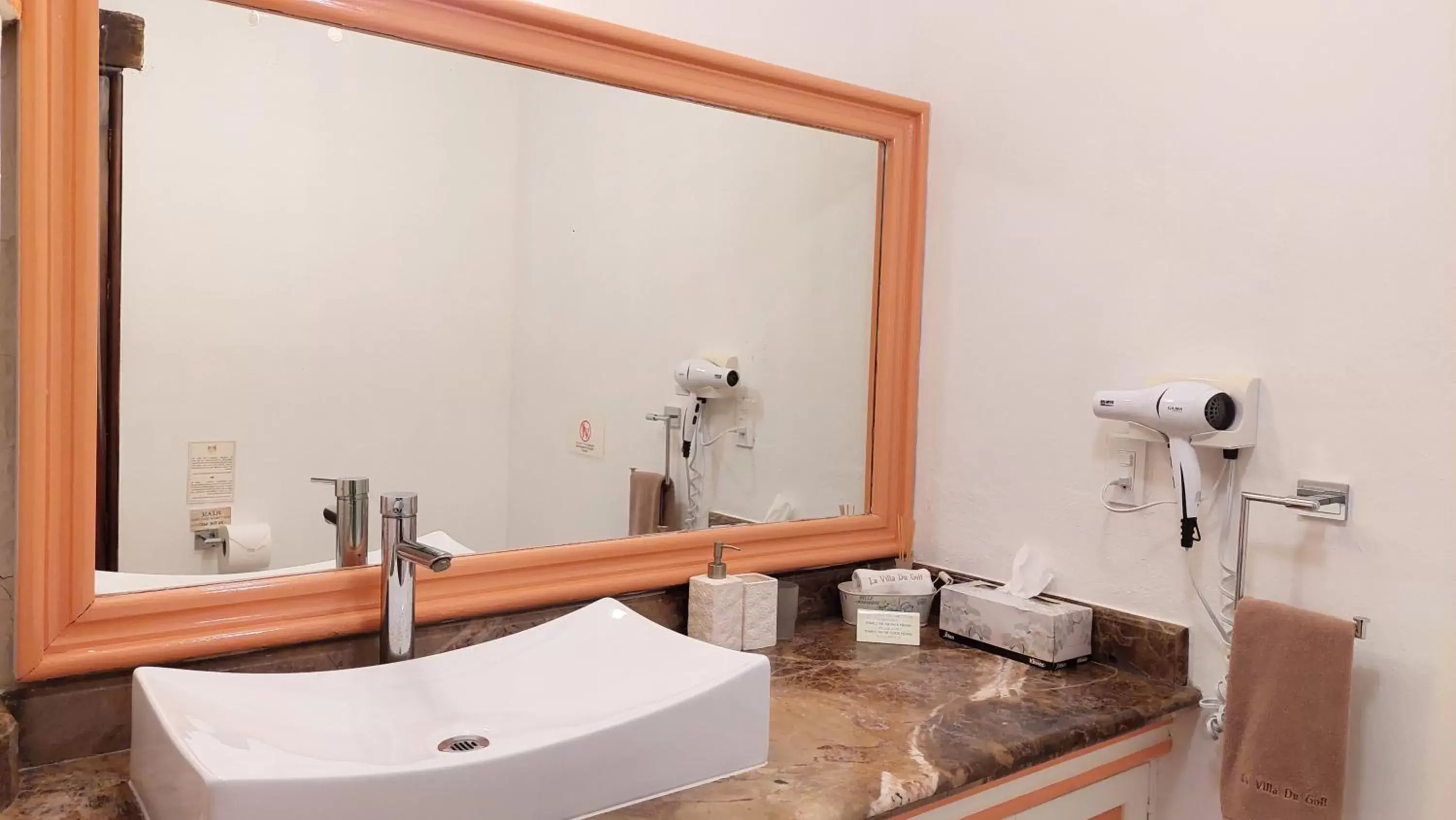 Bathroom in La Villa du Golf à Cancun Hotel Boutique