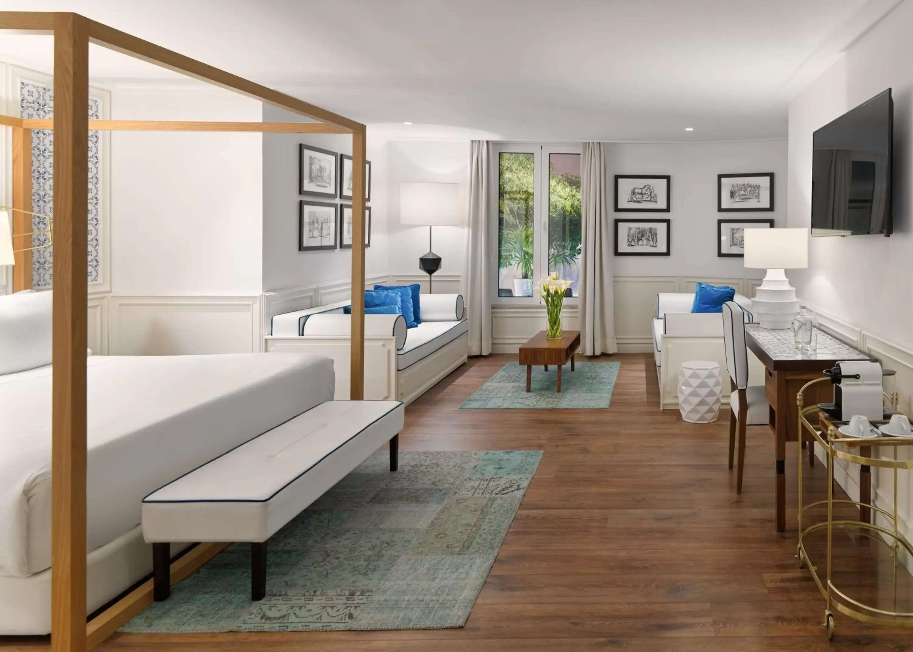 Bedroom, Bed in H10 Duque de Loule Bedroom, Bed in H10 Duque de Loule