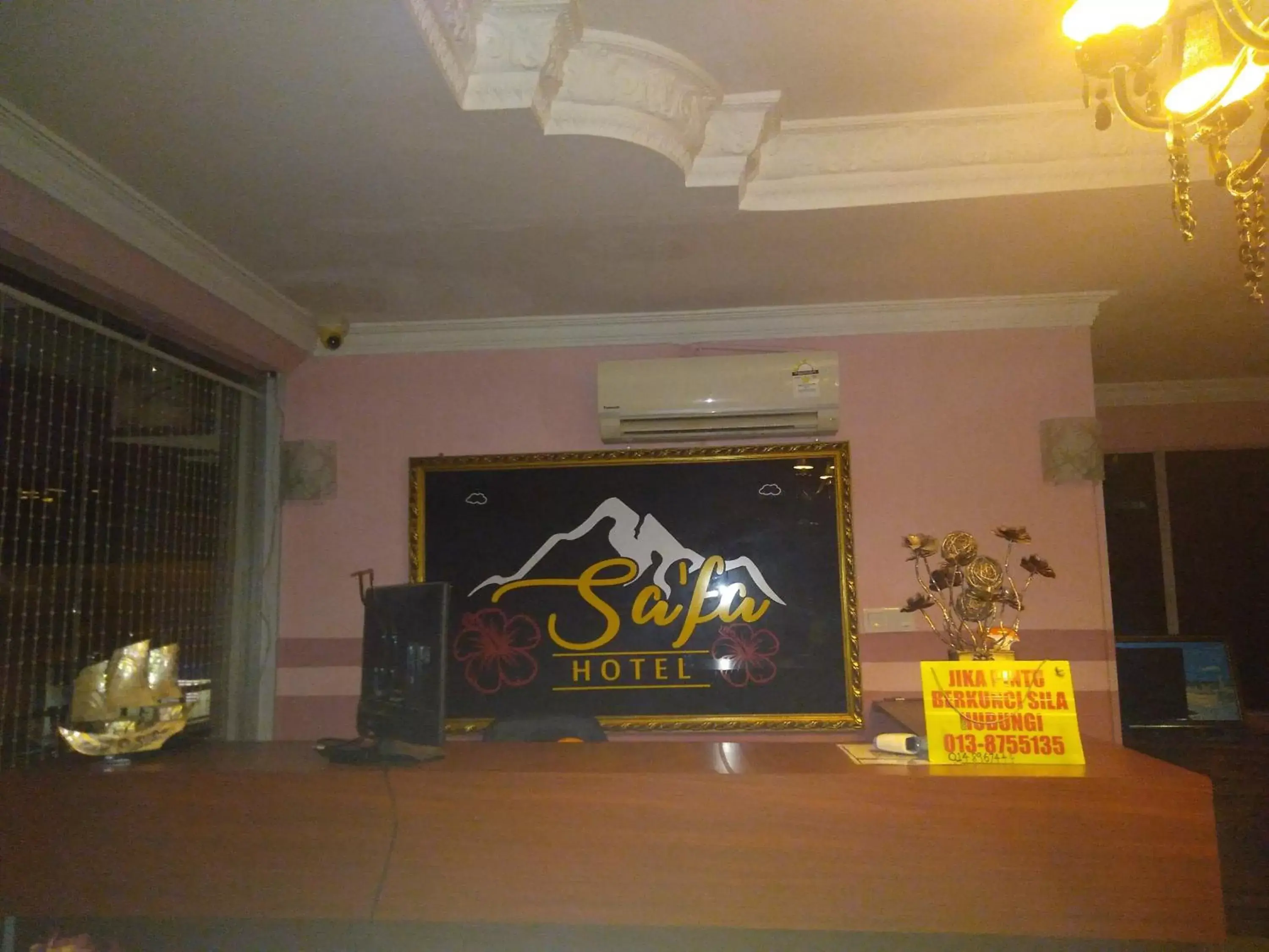 Lobby or reception in OYO 90346 Safa Hotel Ranau