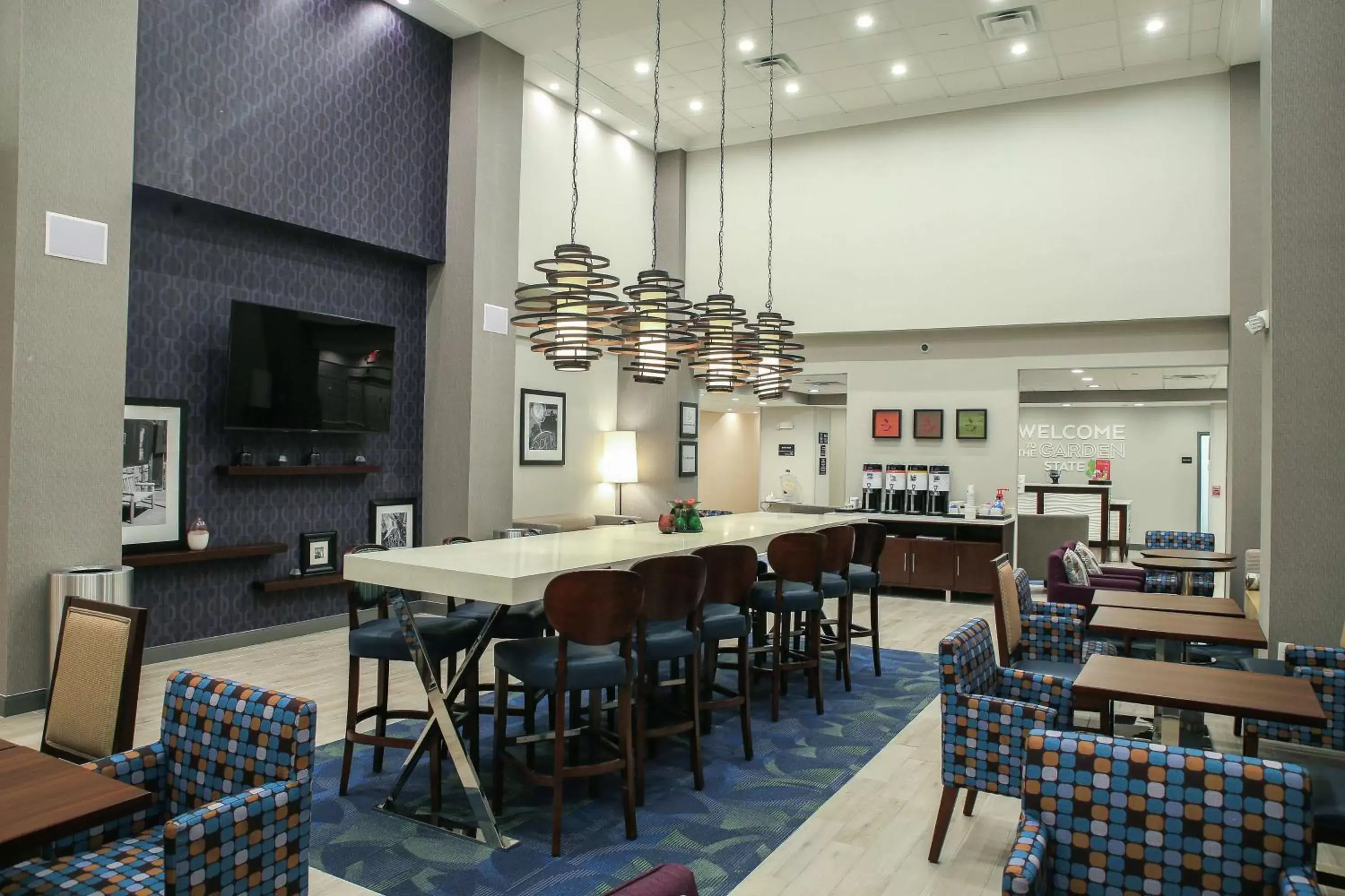Lobby or reception, Restaurant/Places to Eat in Hampton Inn & Suites Mount Laurel/Moorestown