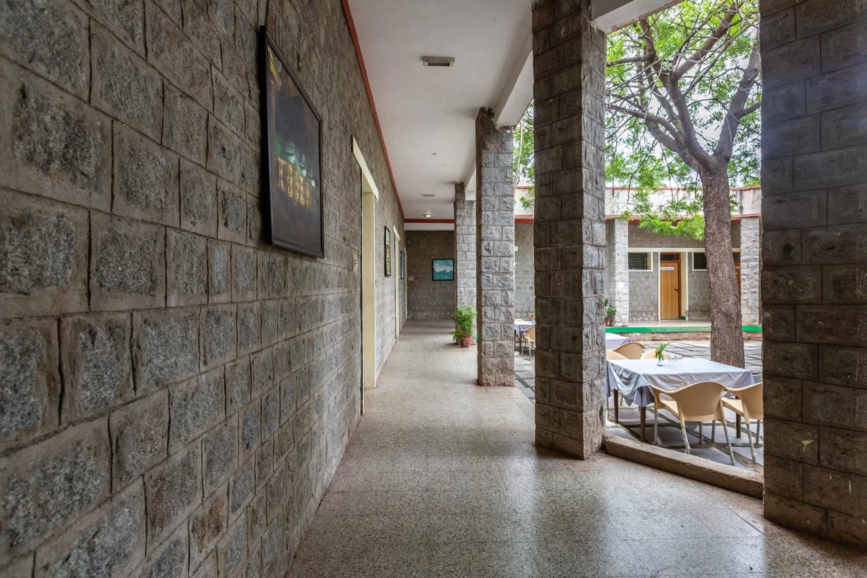 KSTDC Hotel Mayura Bhuvaneshwari Kamalapur