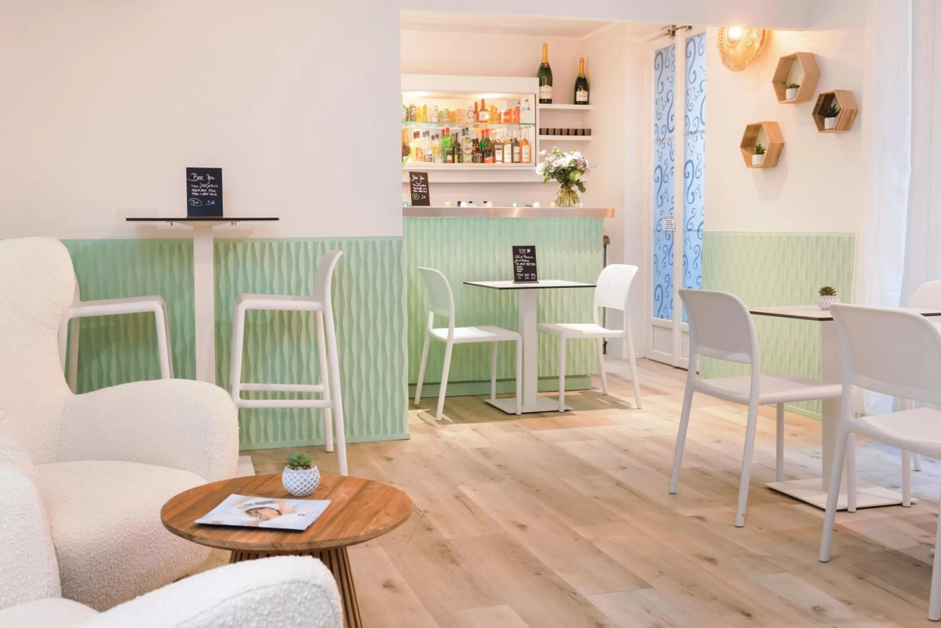 Lounge or bar in Hotel Florence Nice