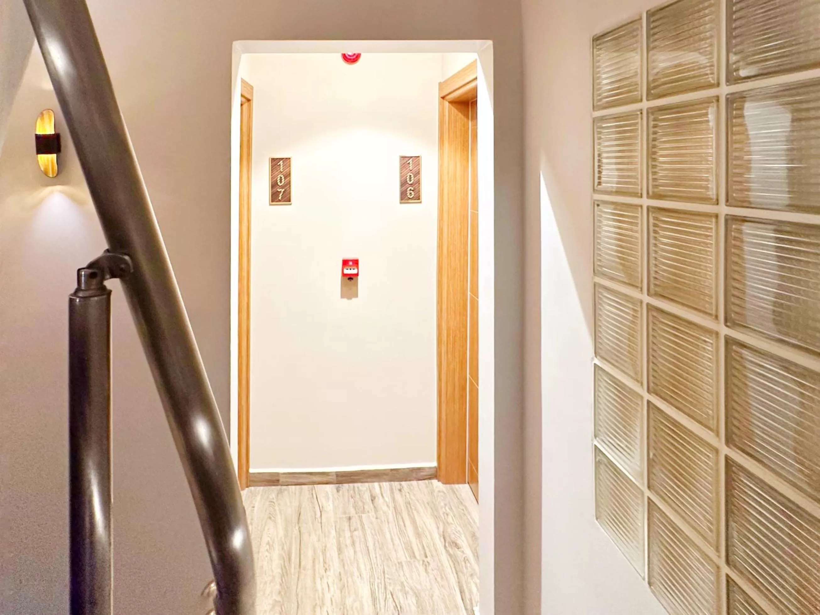 wardrobe in Sultan Pier Hotel