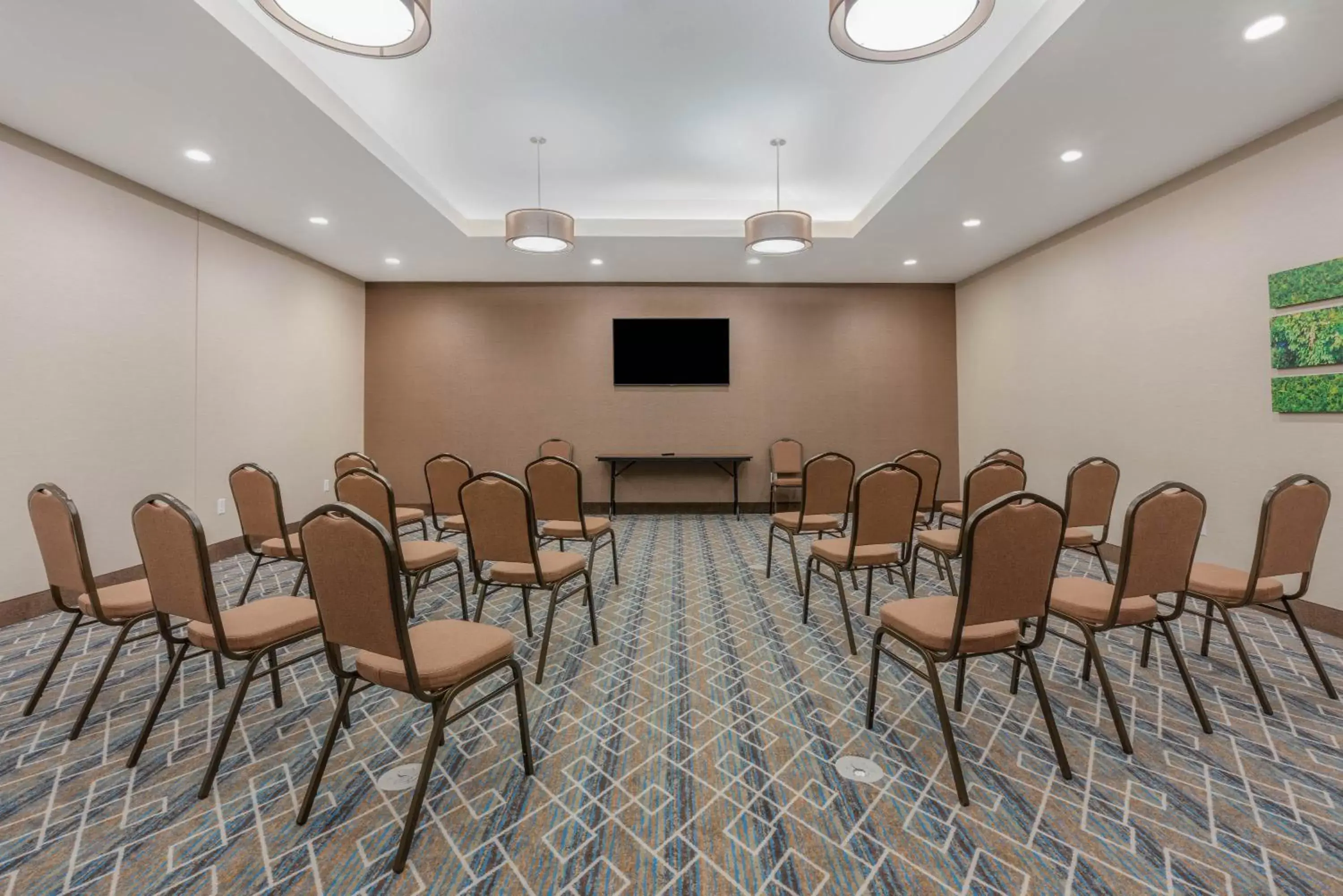 Meeting/conference room in La Quinta Inn and Suites by Wyndham Houston Spring South