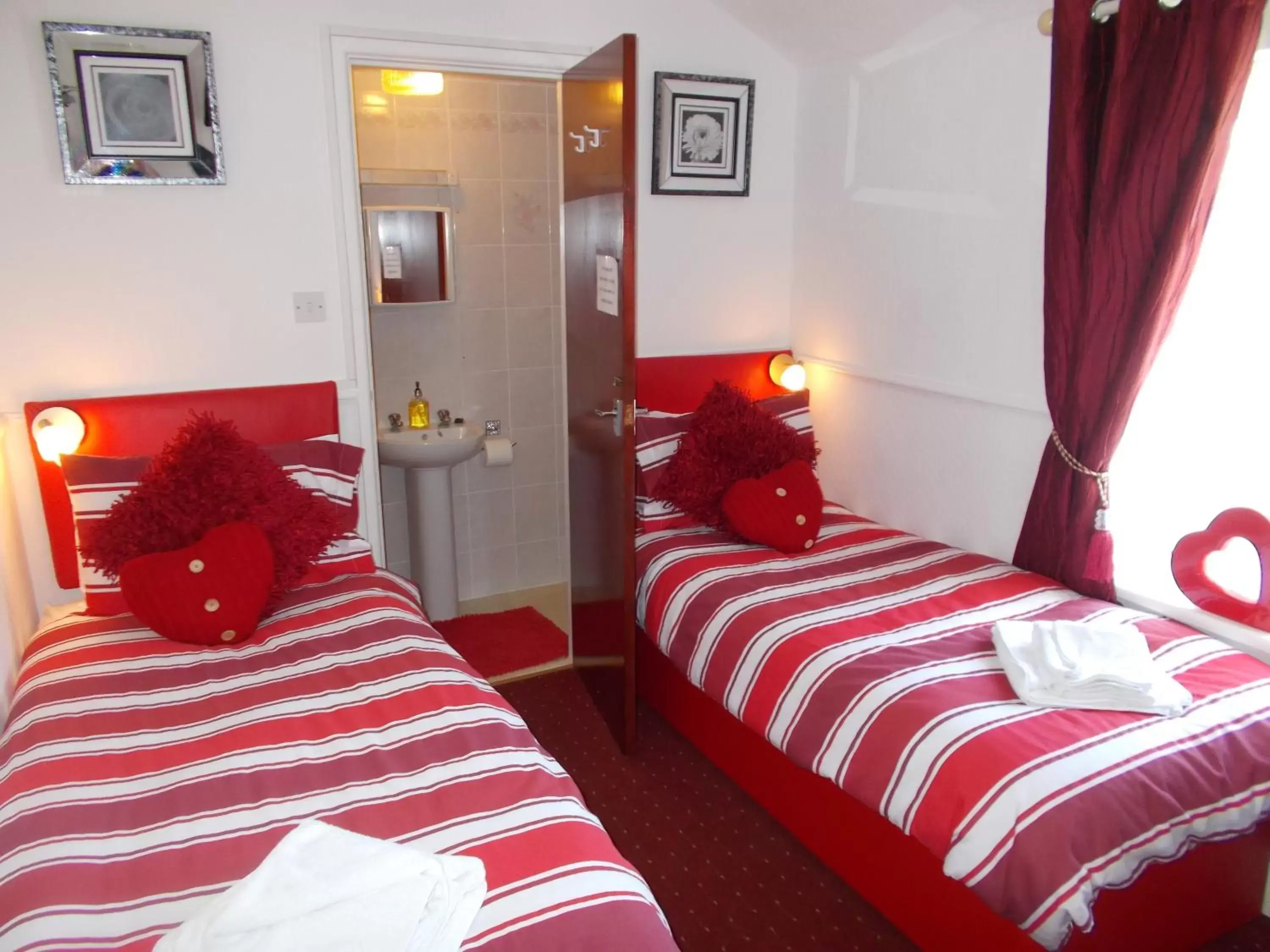 Twin Room in Delamere Hotel Twin Room in Delamere Hotel
