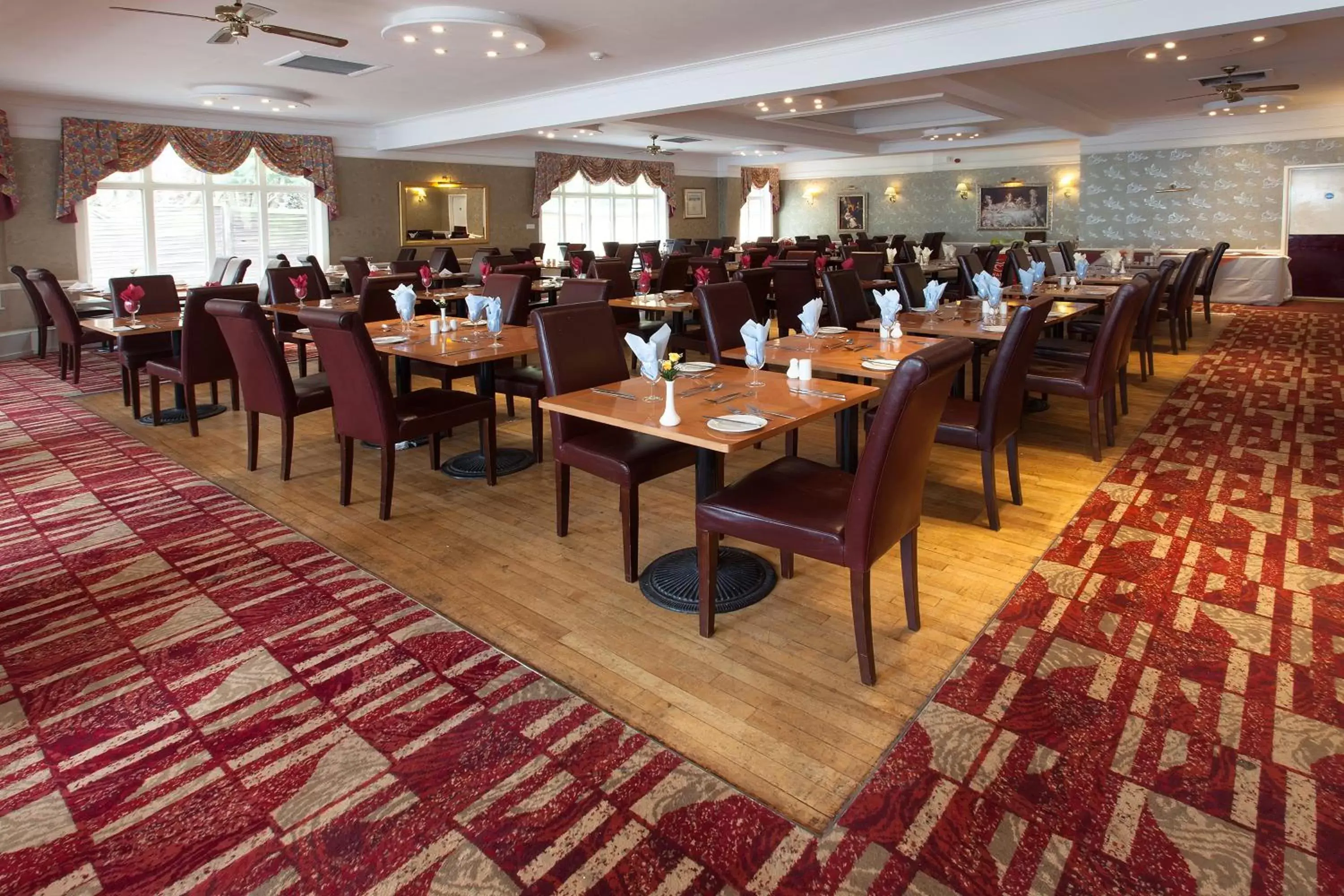 Bedroom in Heathlands Hotel