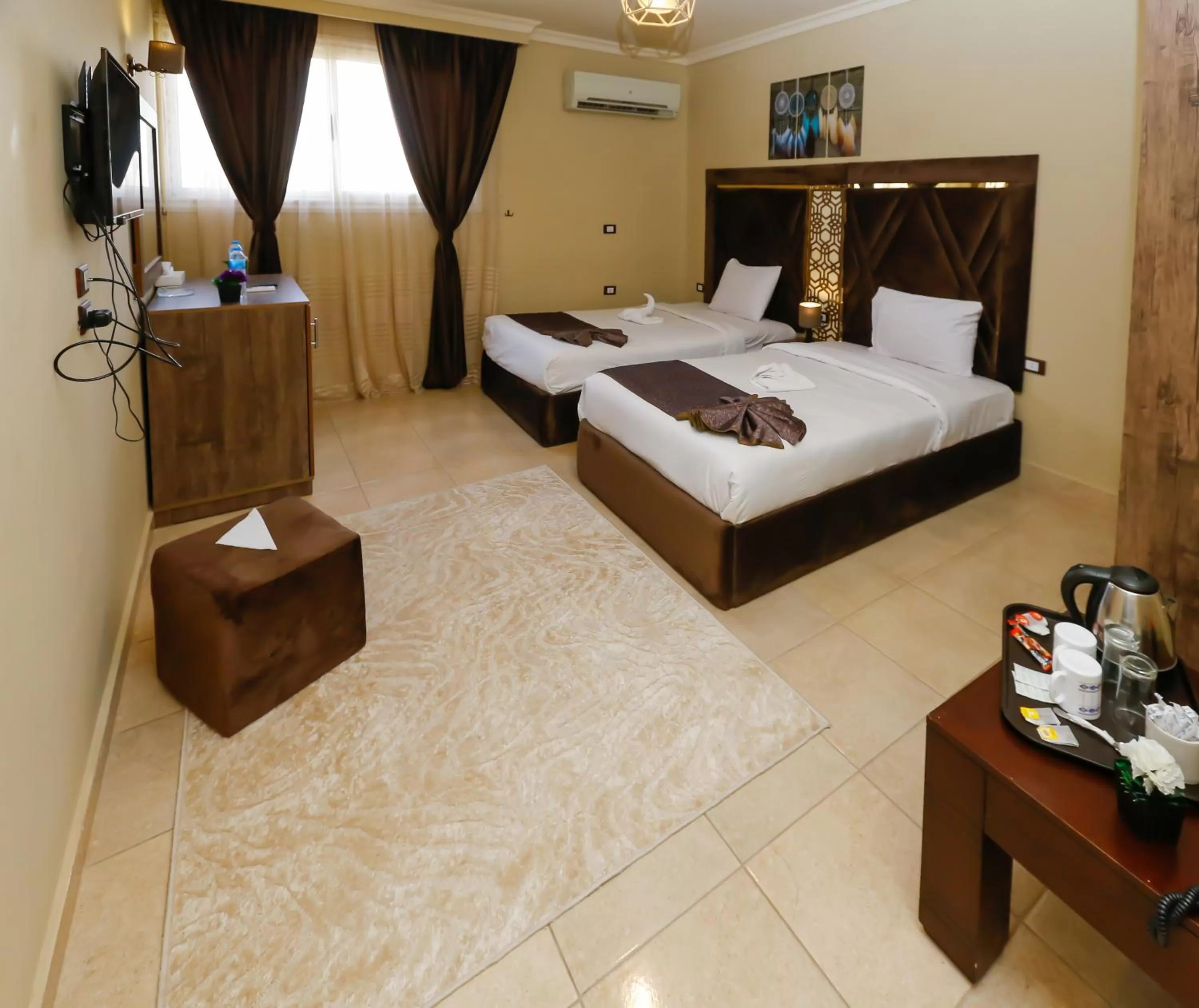 TV and multimedia, Bed in King Cheops Inn - Pyramid View