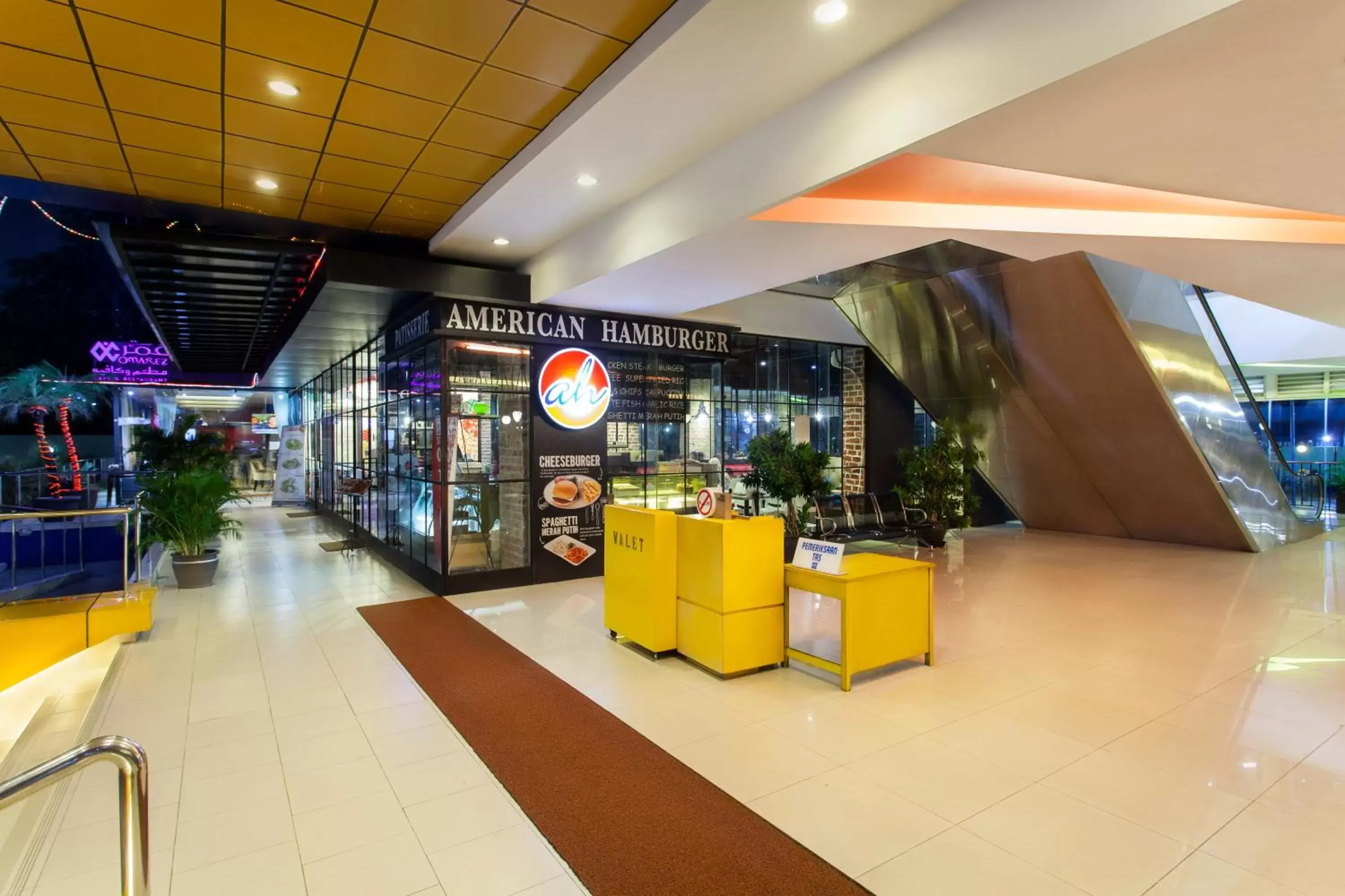 Restaurant/places to eat in Ibis Budget Jakarta Cikini Restaurant/places to eat in Ibis Budget Jakarta Cikini