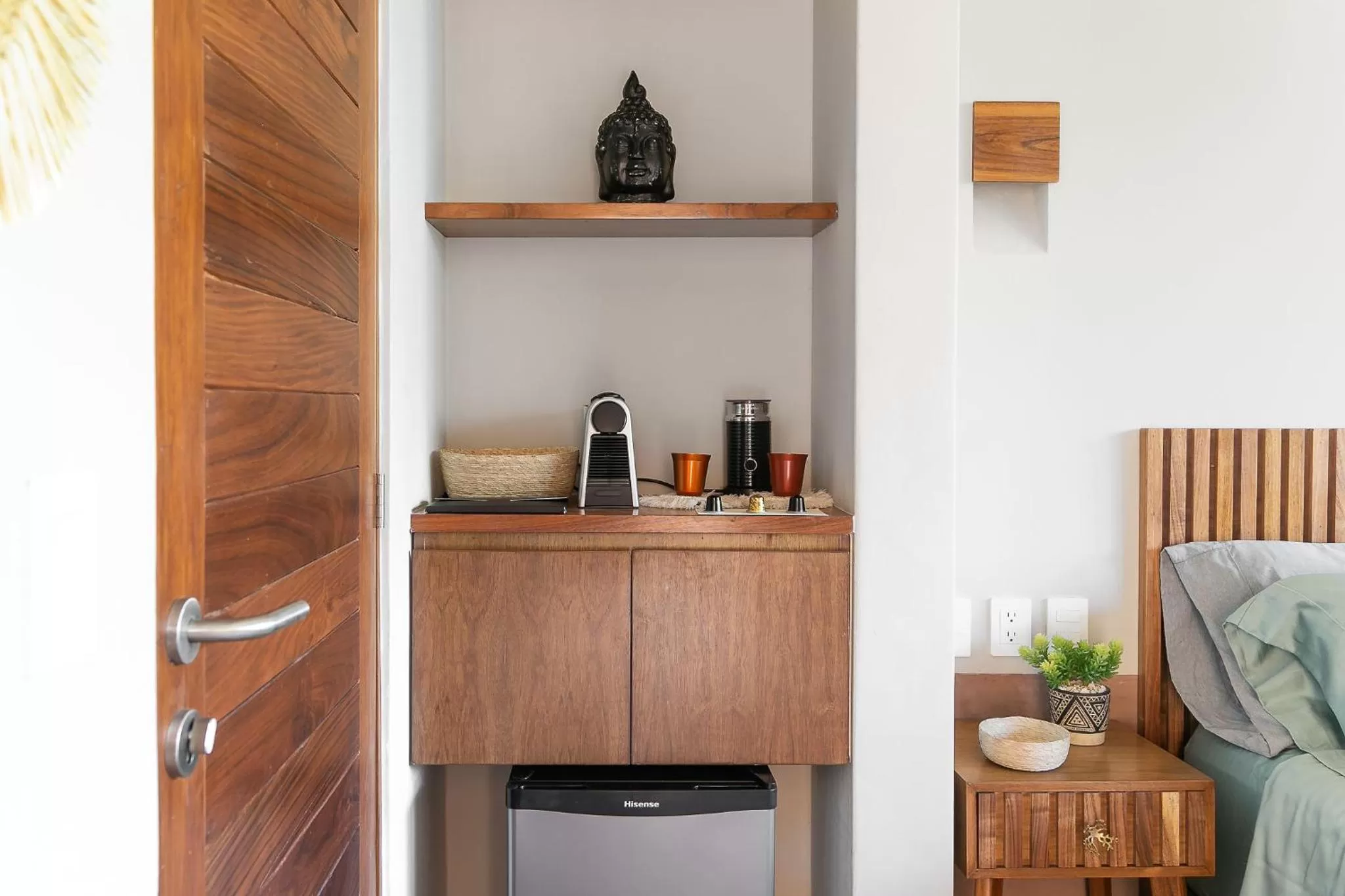 Food and drinks in Zereno Tulum Beach Club Access