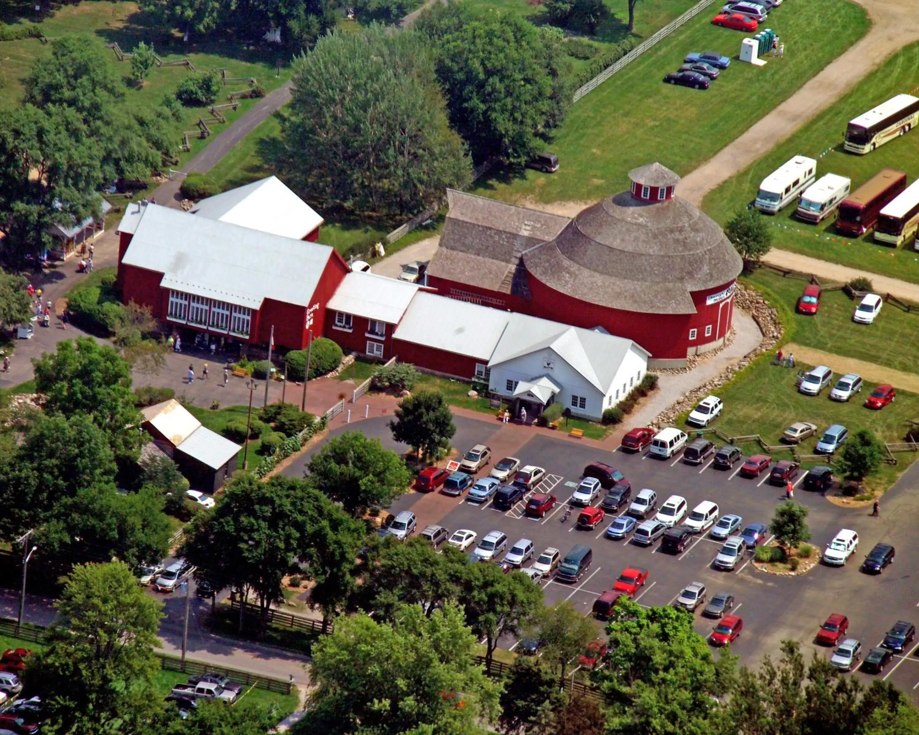 Area and facilities, Bird's-eye View in Amish Inn