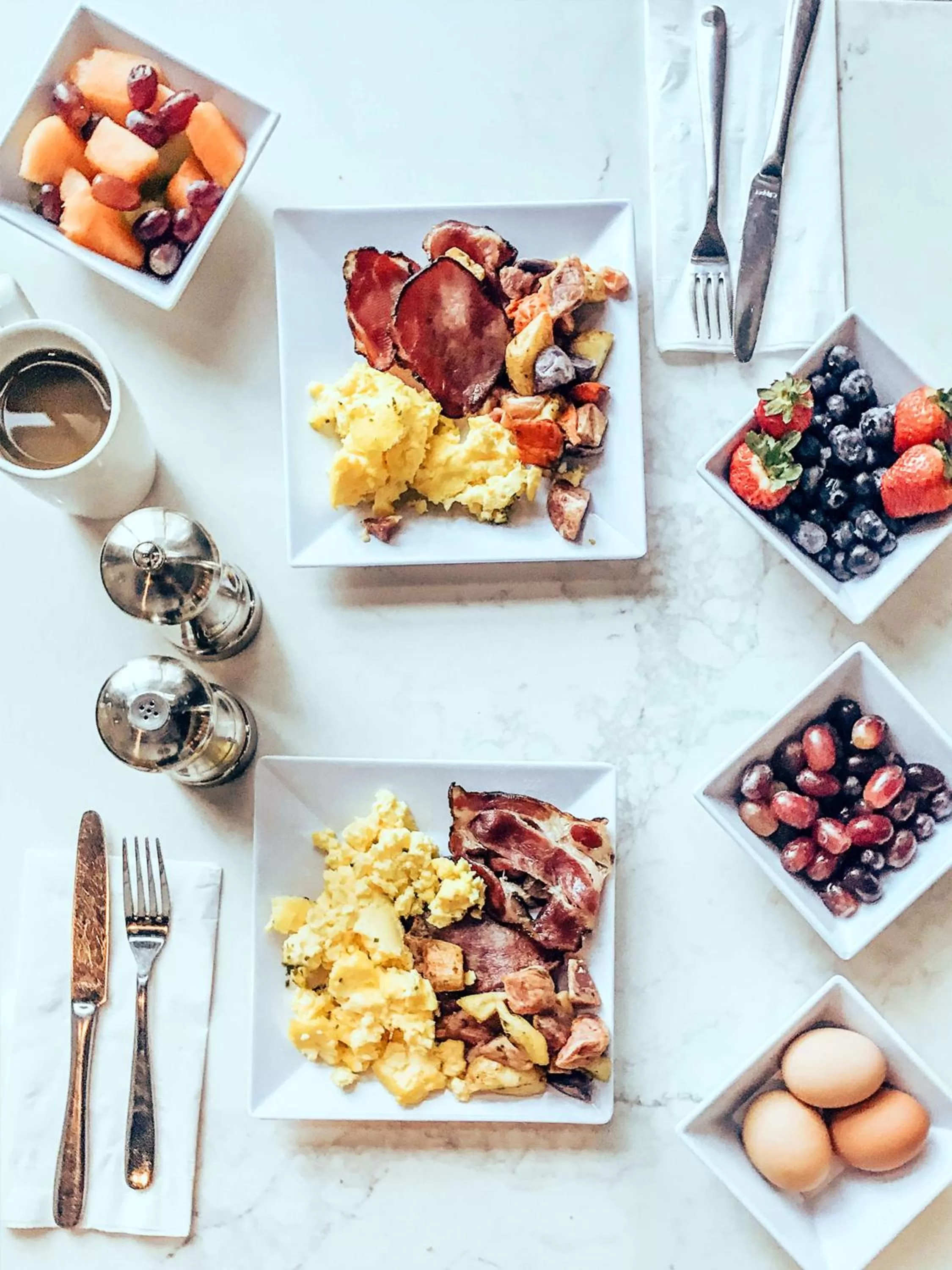 Restaurant/places to eat in Hyatt Place Kansas City/Overland Park/Convention Center