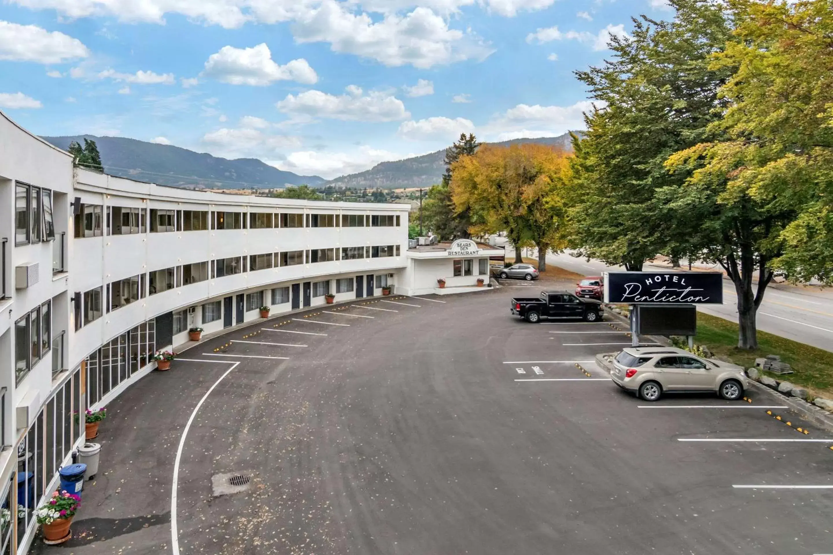 Property building in Hotel Penticton, Ascend Hotel Collection