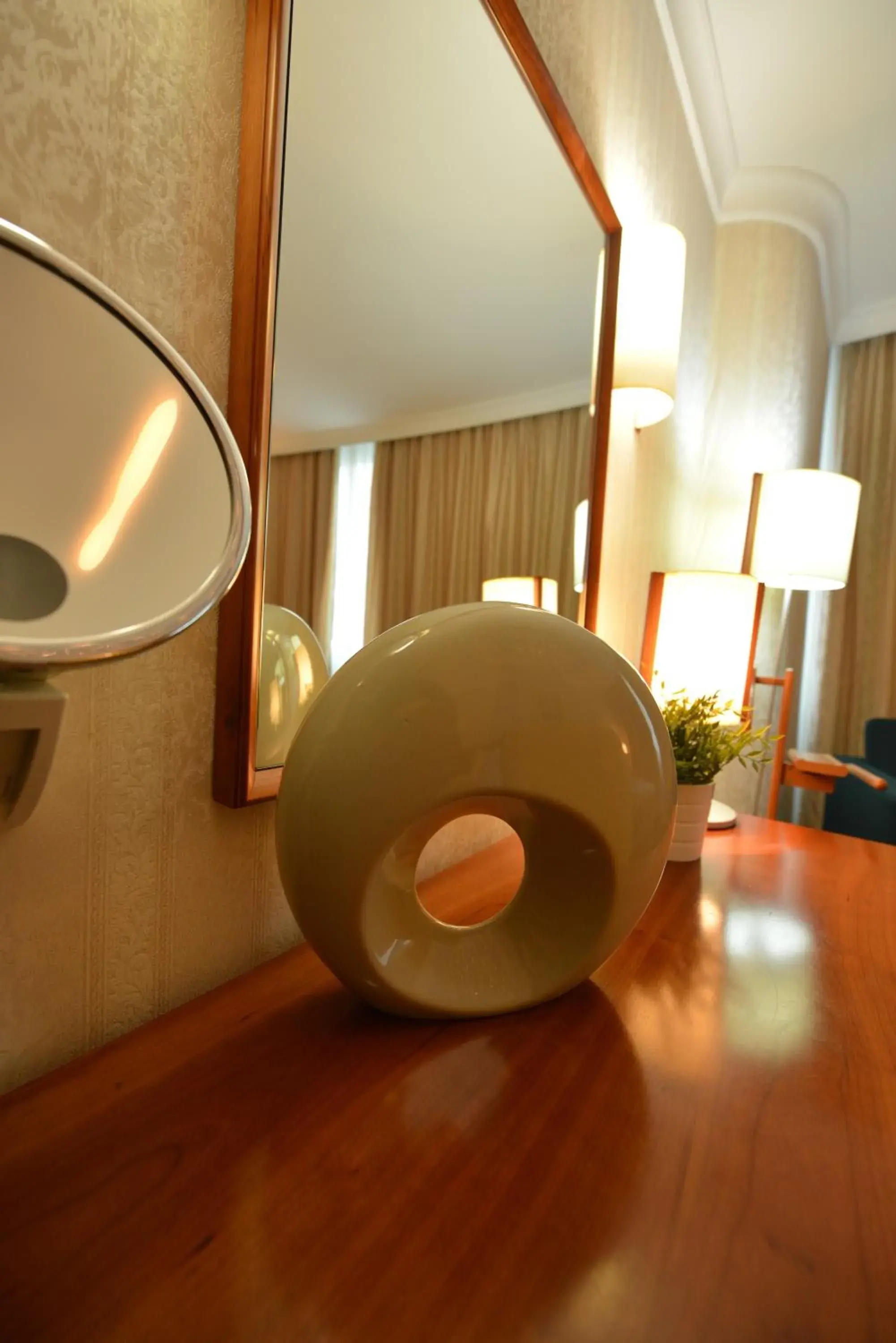Decorative detail, Bathroom in Hotel Karpos