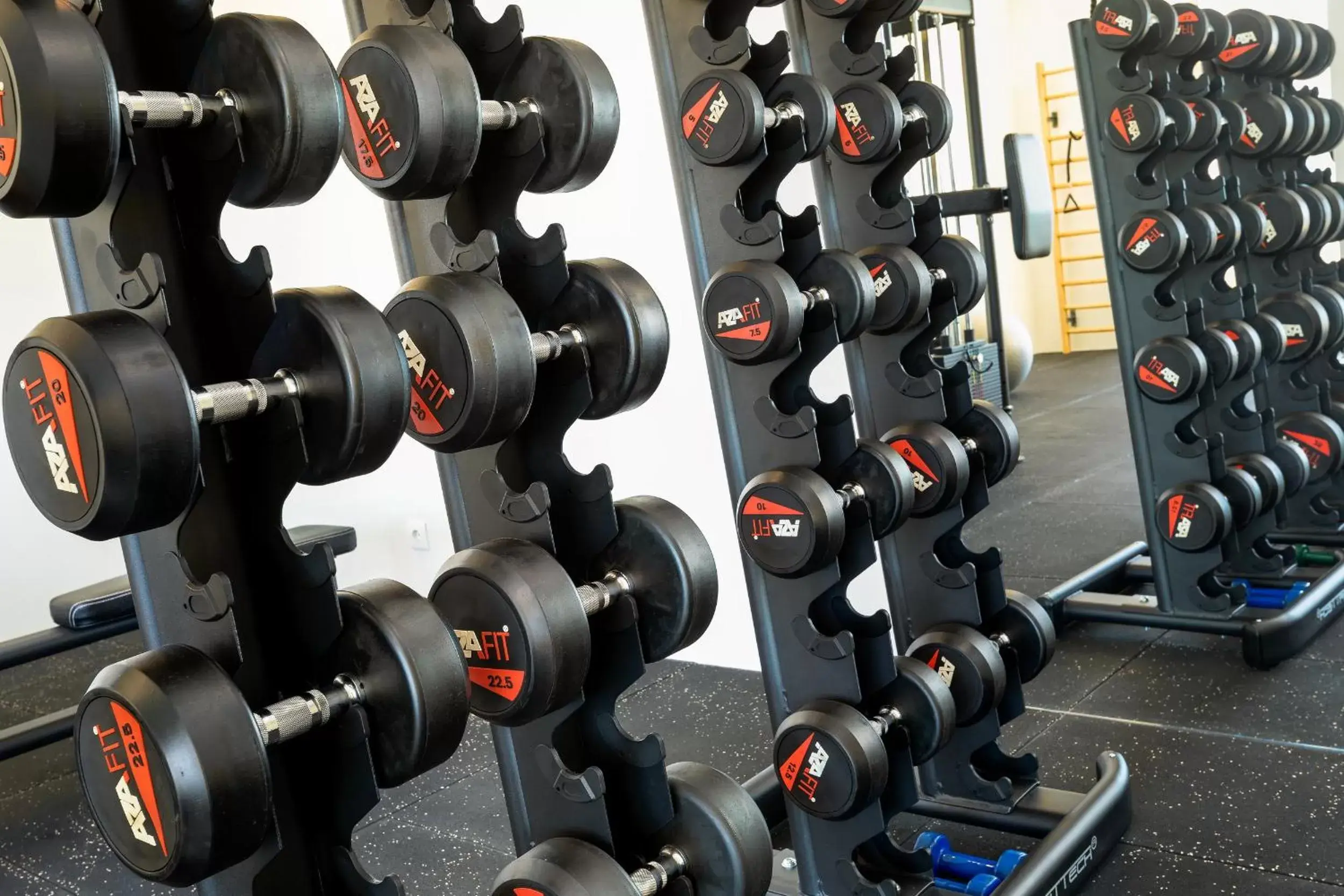 Fitness centre/facilities in Caneiros Luxury House & Suites Fitness centre/facilities in Caneiros Luxury House & Suites