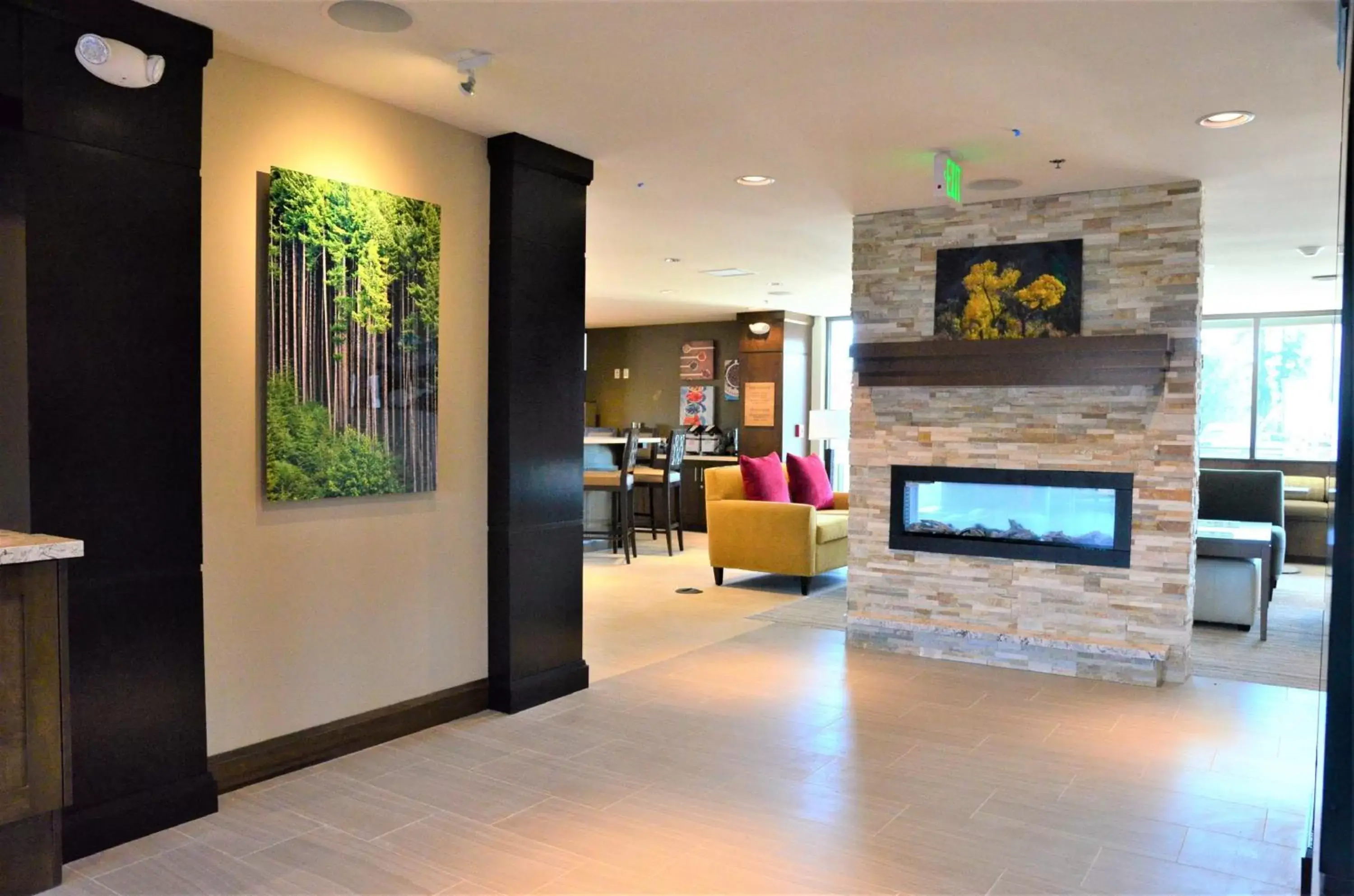 Property building, Lobby/Reception in Staybridge Suites - Orenco Station, an IHG Hotel