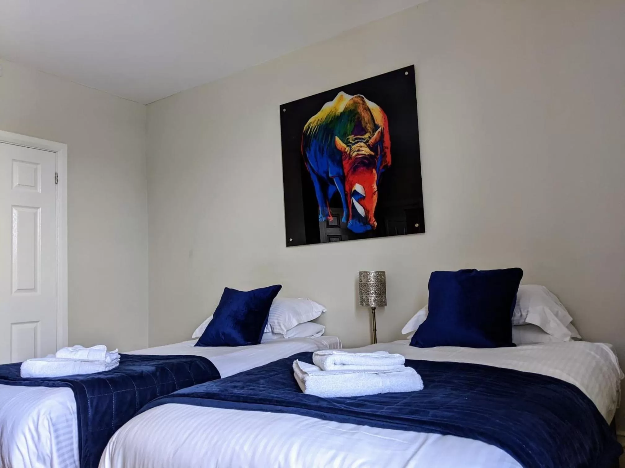 Twin Room Ensuite Bath in The Royal Station Hotel