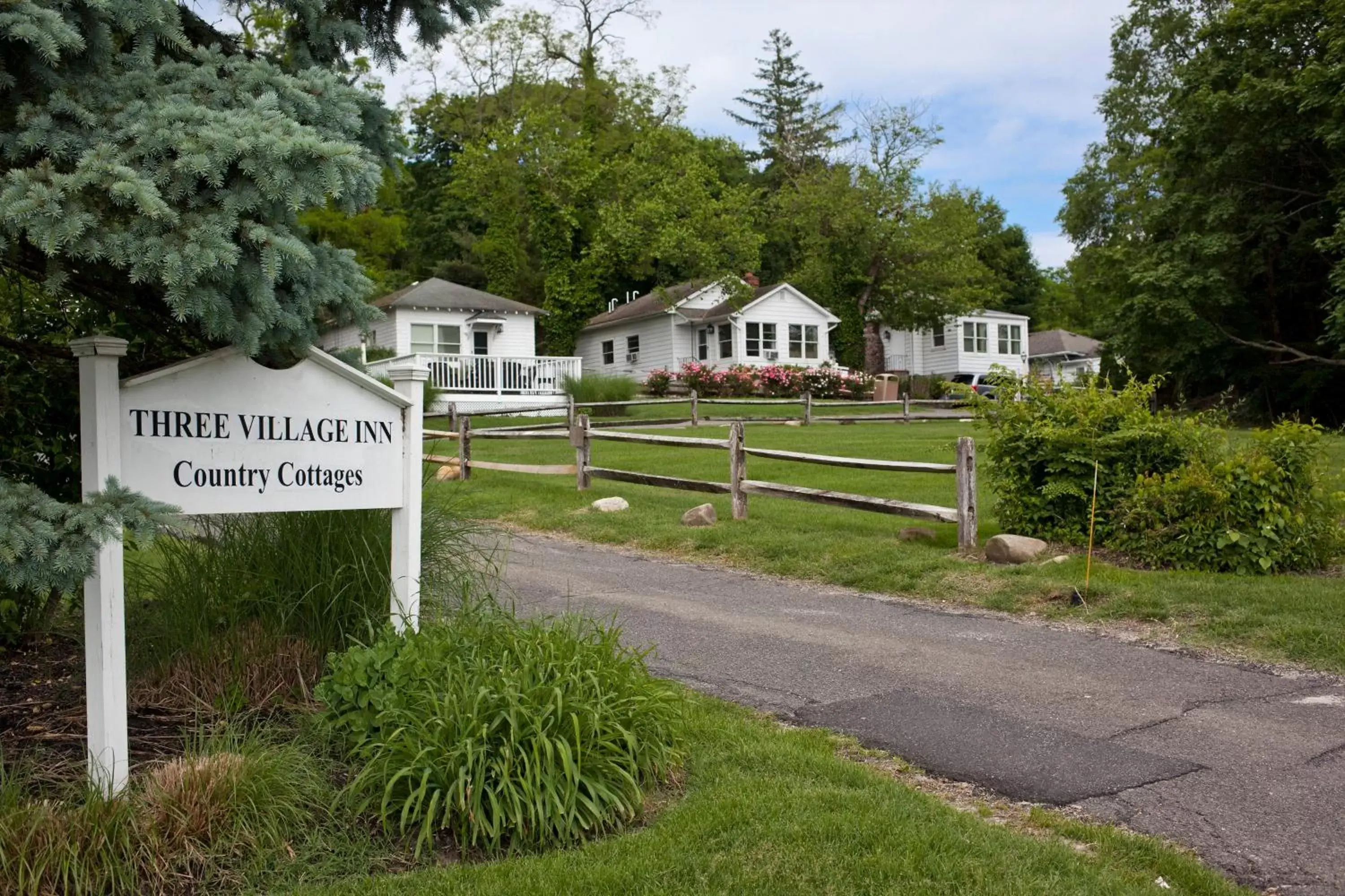 Property Building in Three Village Inn