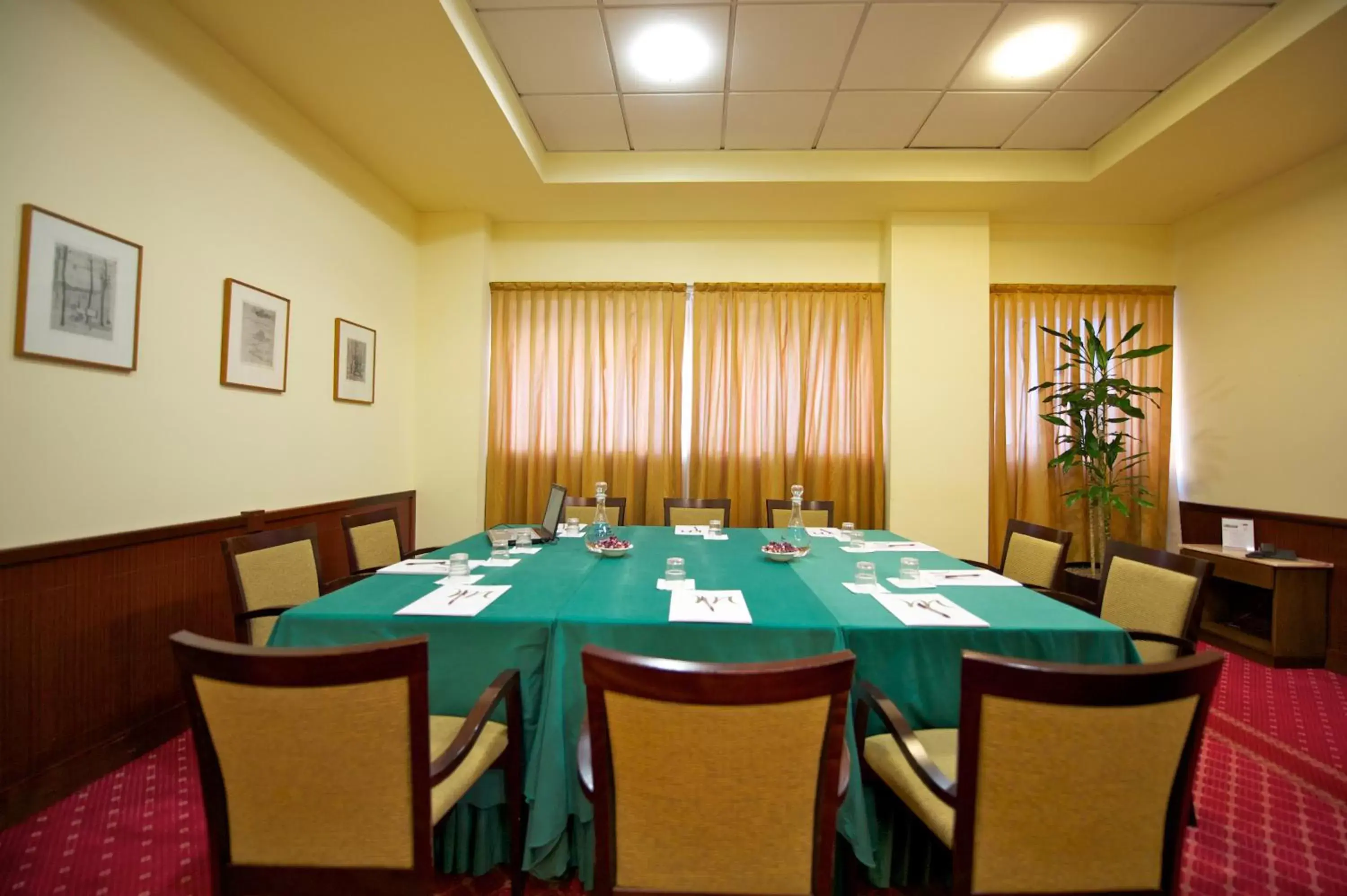 Business facilities in Mercure Reggio Emilia Centro Astoria