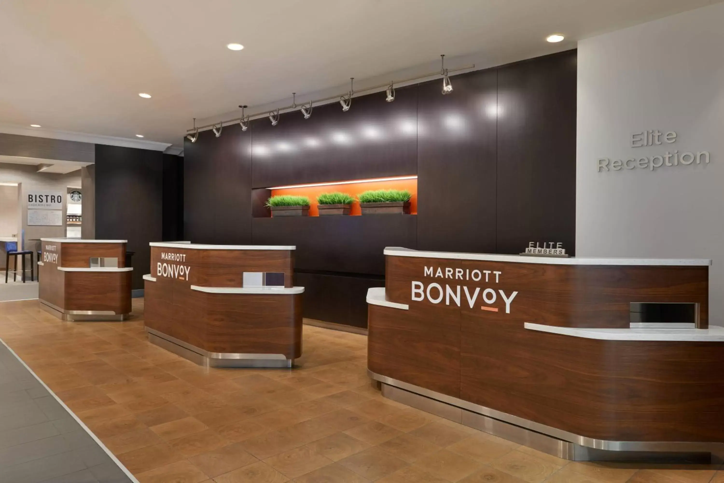 Lobby or reception, Lobby/Reception in Courtyard by Marriott Toronto Downtown