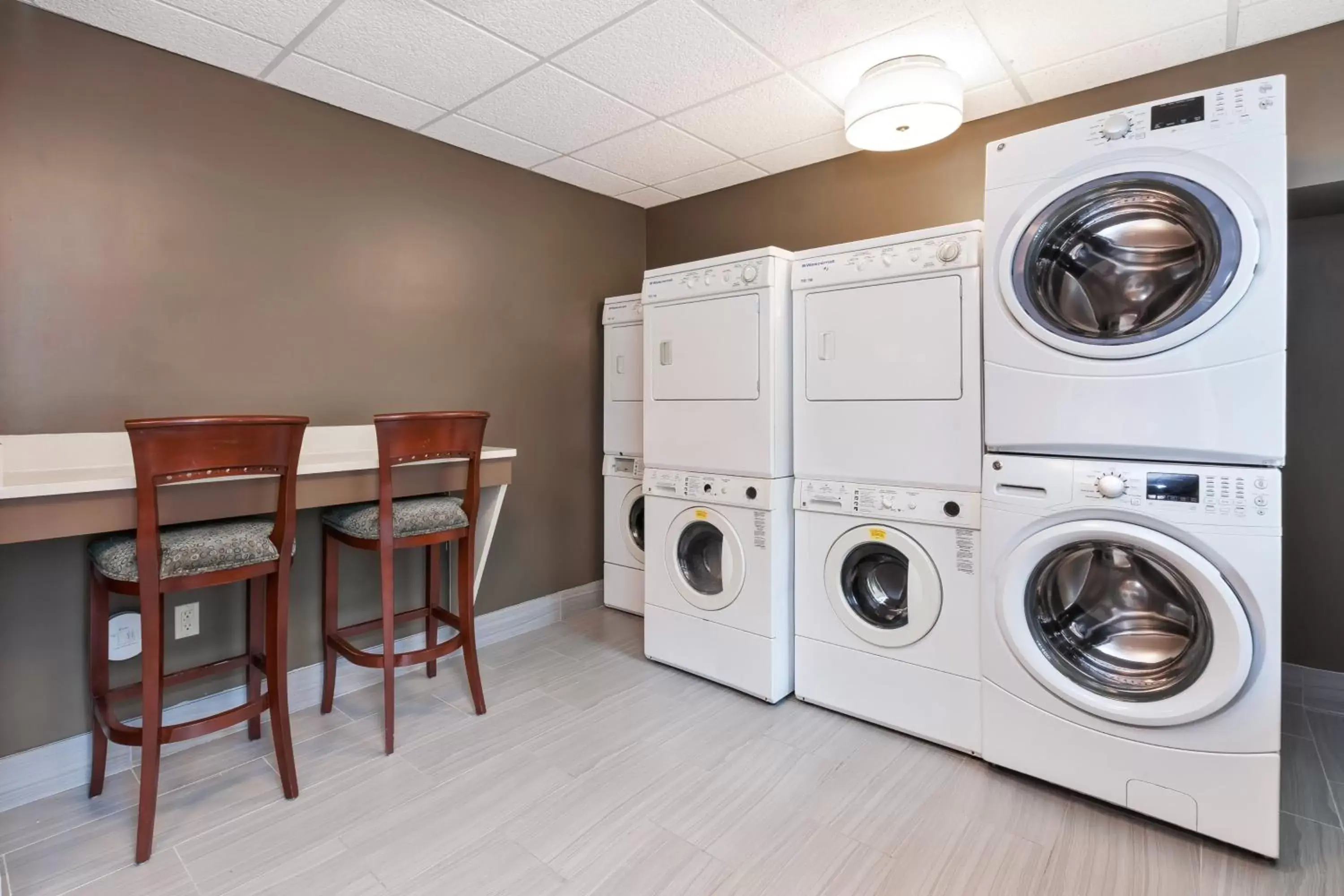 Other, Kitchen/Kitchenette in Staybridge Suites Kalamazoo, an IHG Hotel