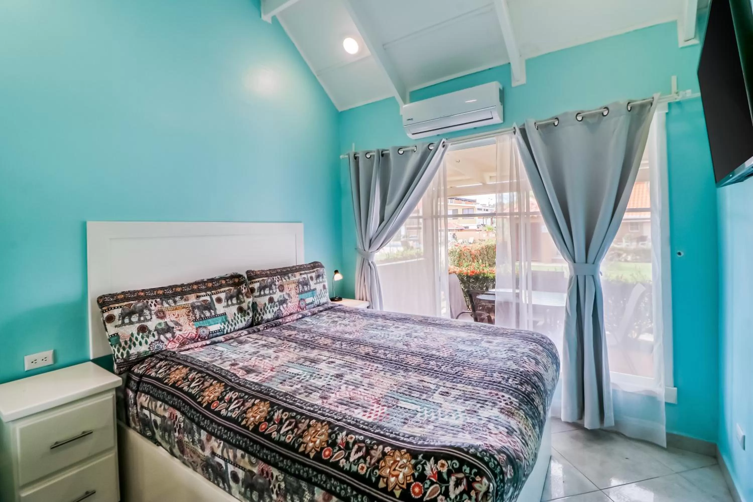 Bed in Villa Paraíso P-04