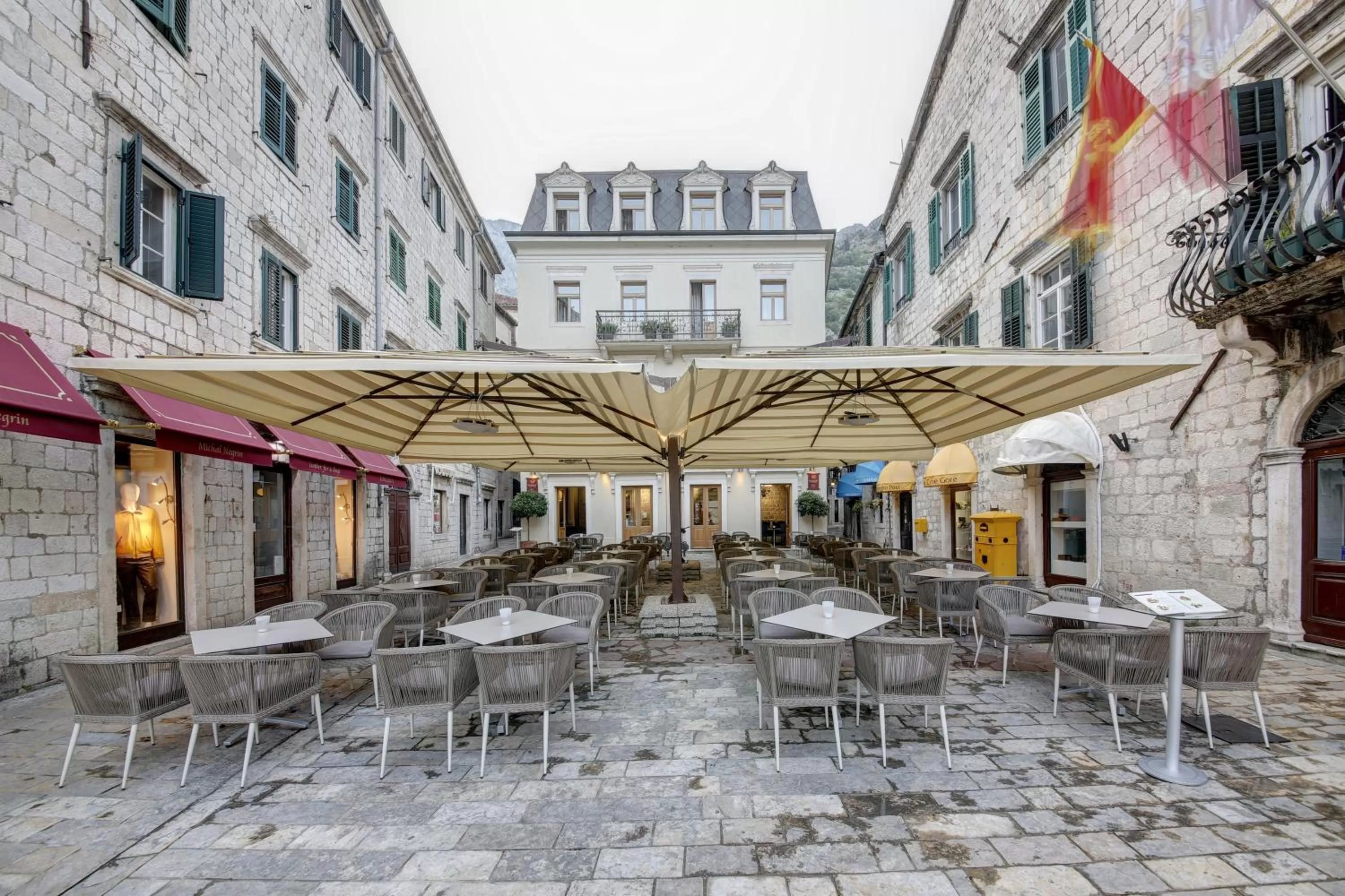 Property building in Hotel Vardar