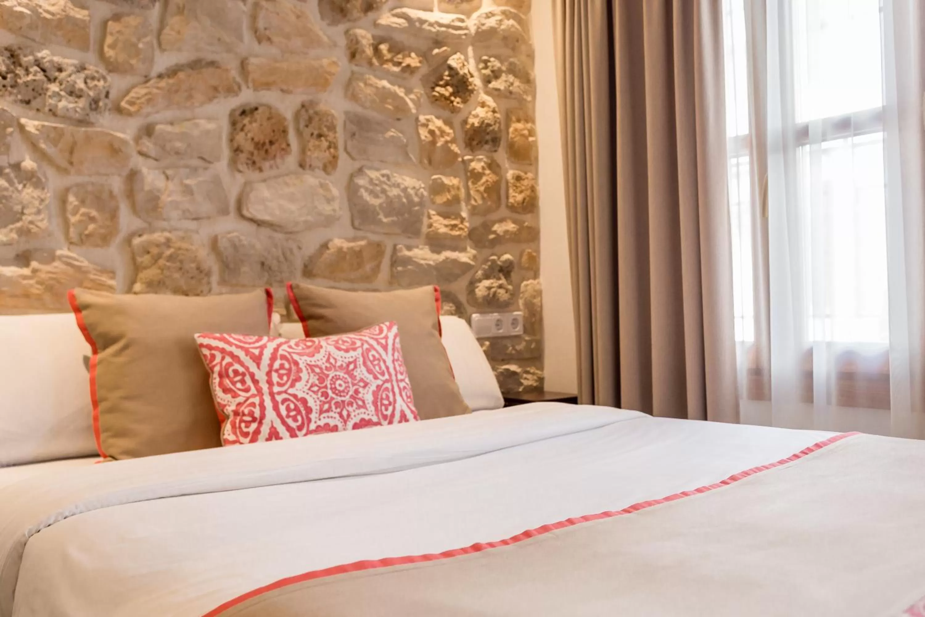 Decorative detail, Bed in Hotel Abaco Altea