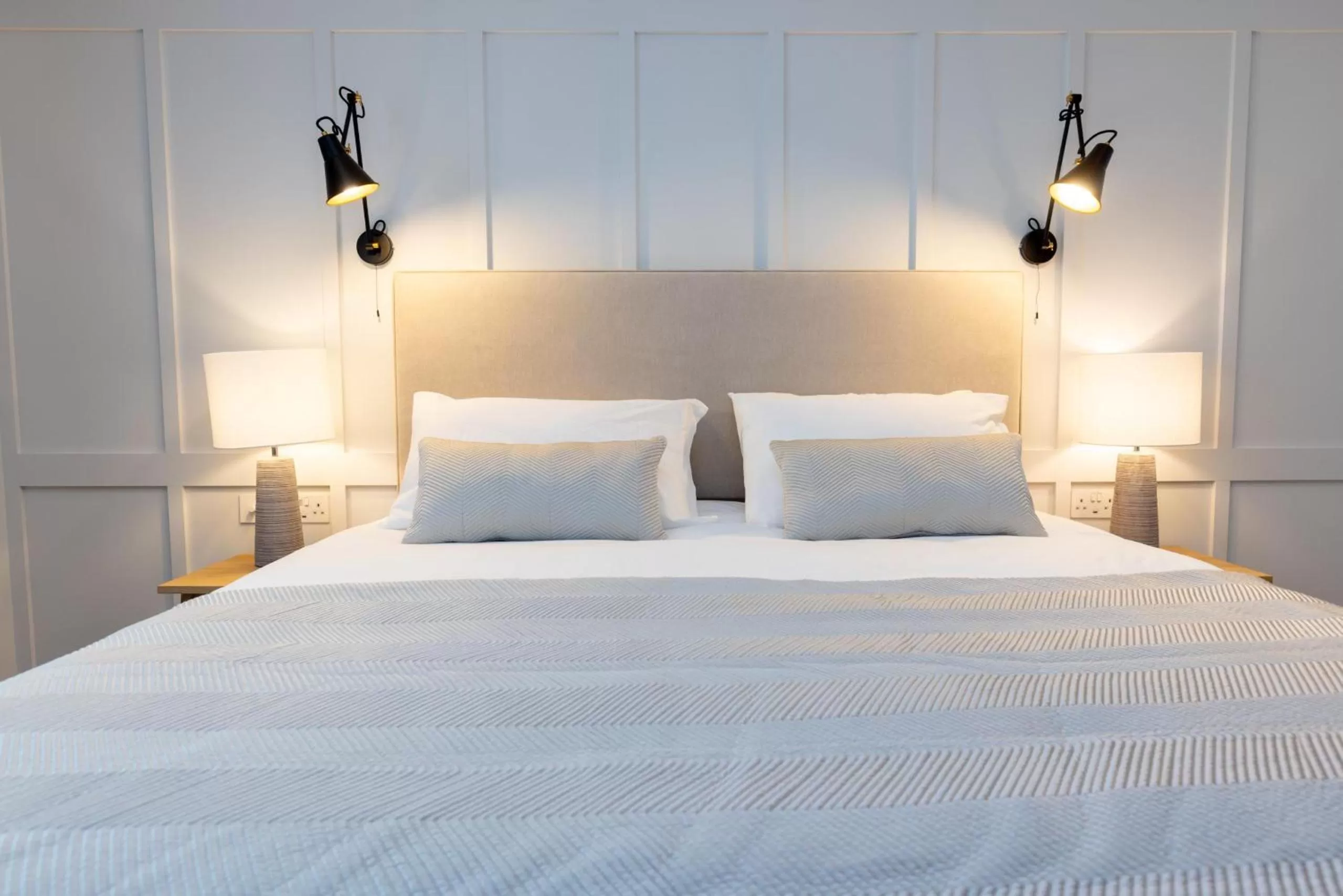 Bedroom, Bed in The Kingswood