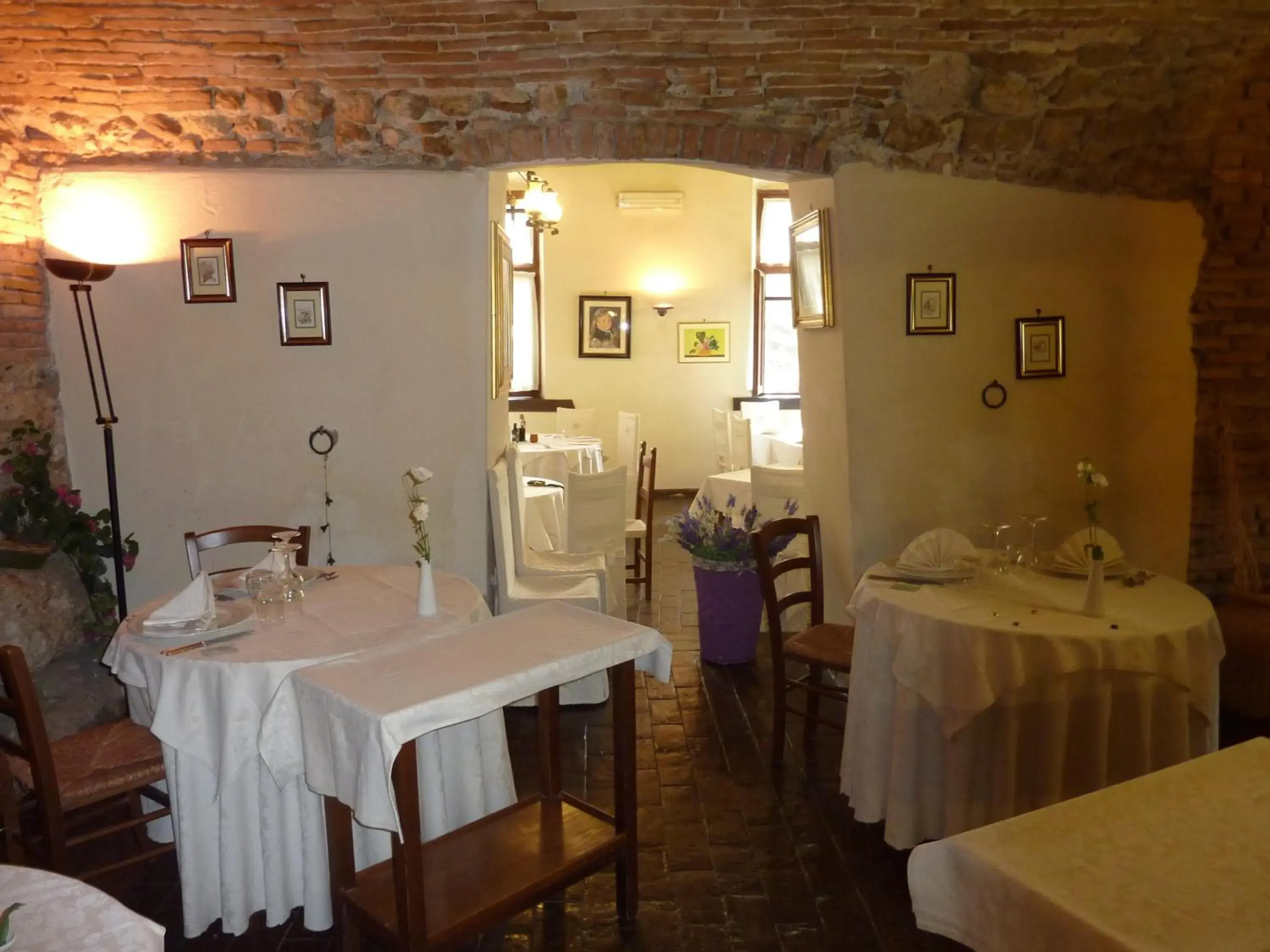 Banquet/Function facilities, Restaurant/Places to Eat in La Rocca