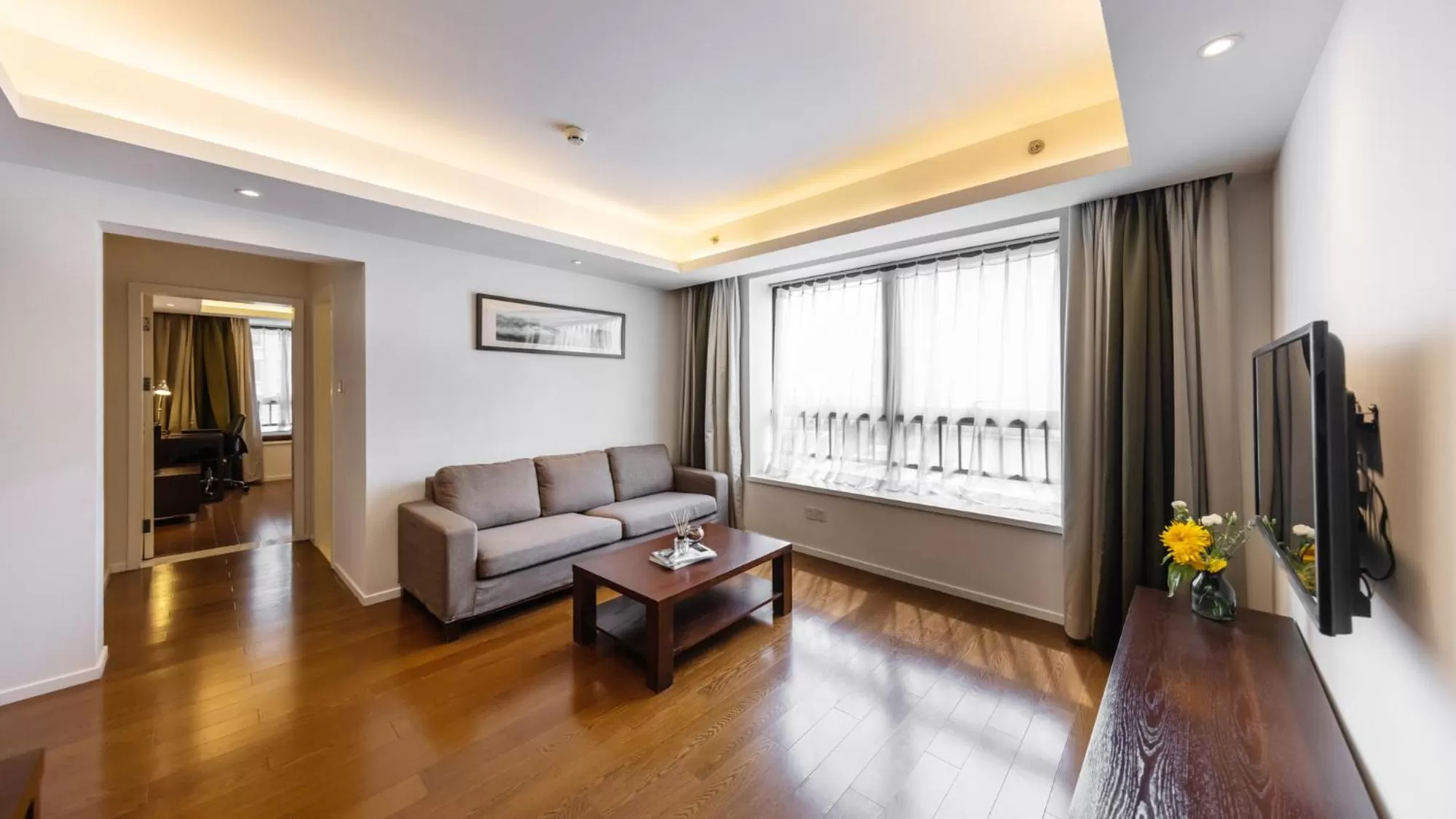 Photo of the whole room in Starr Hotel Shanghai (Shanghai Railway Station)