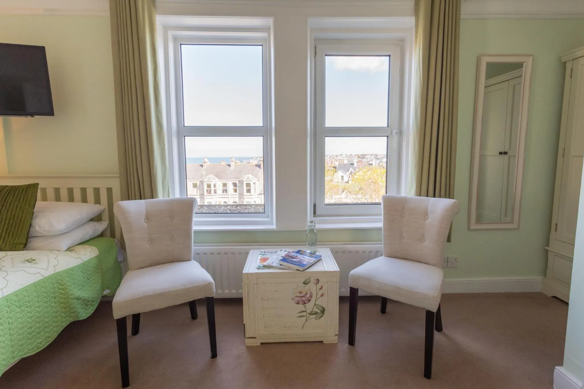 Nearby landmark, Bed in Shelleven Guest House