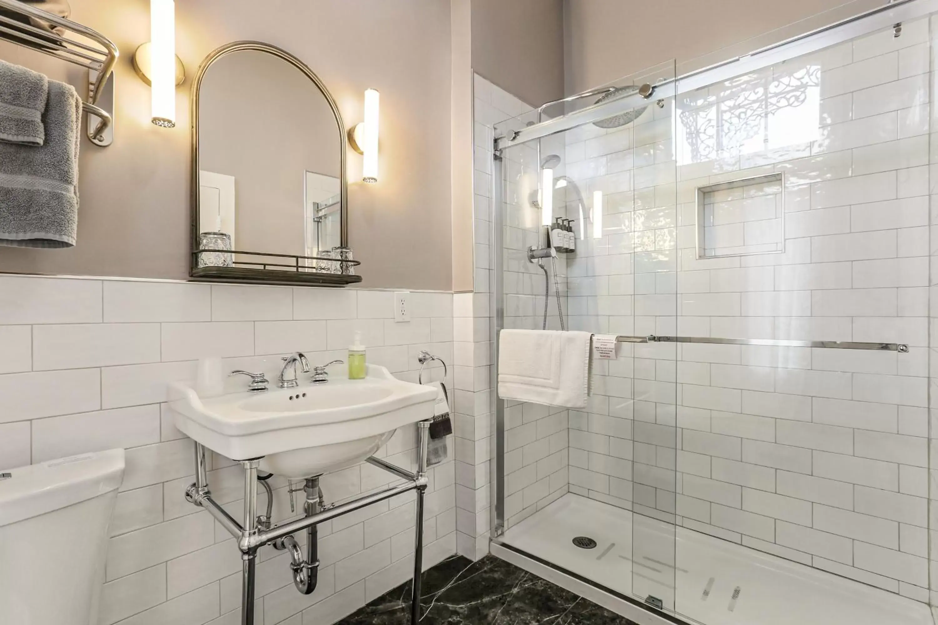 Bathroom in Rathbone Mansions New Orleans