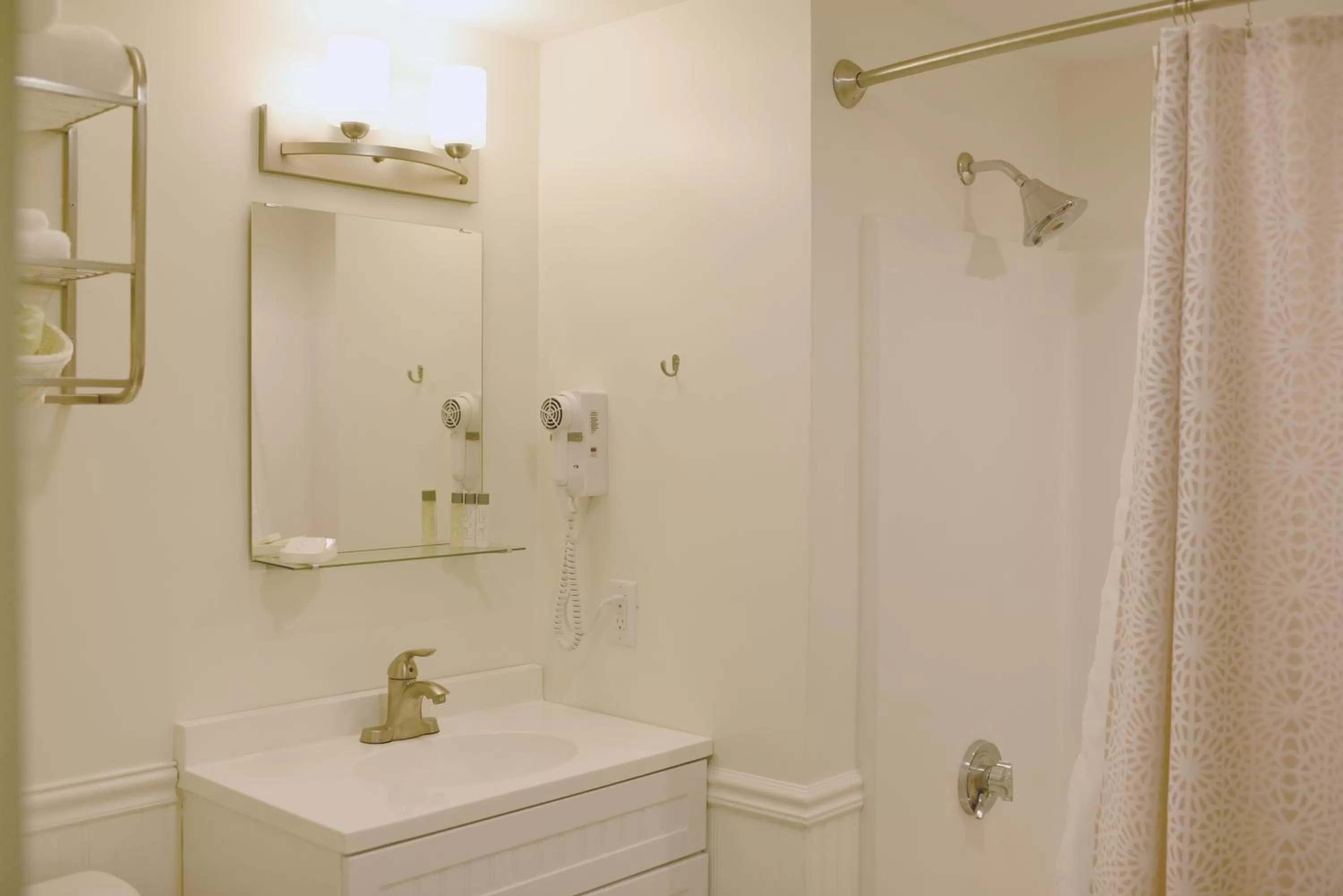 Bathroom in Sandwich Inn and Suites