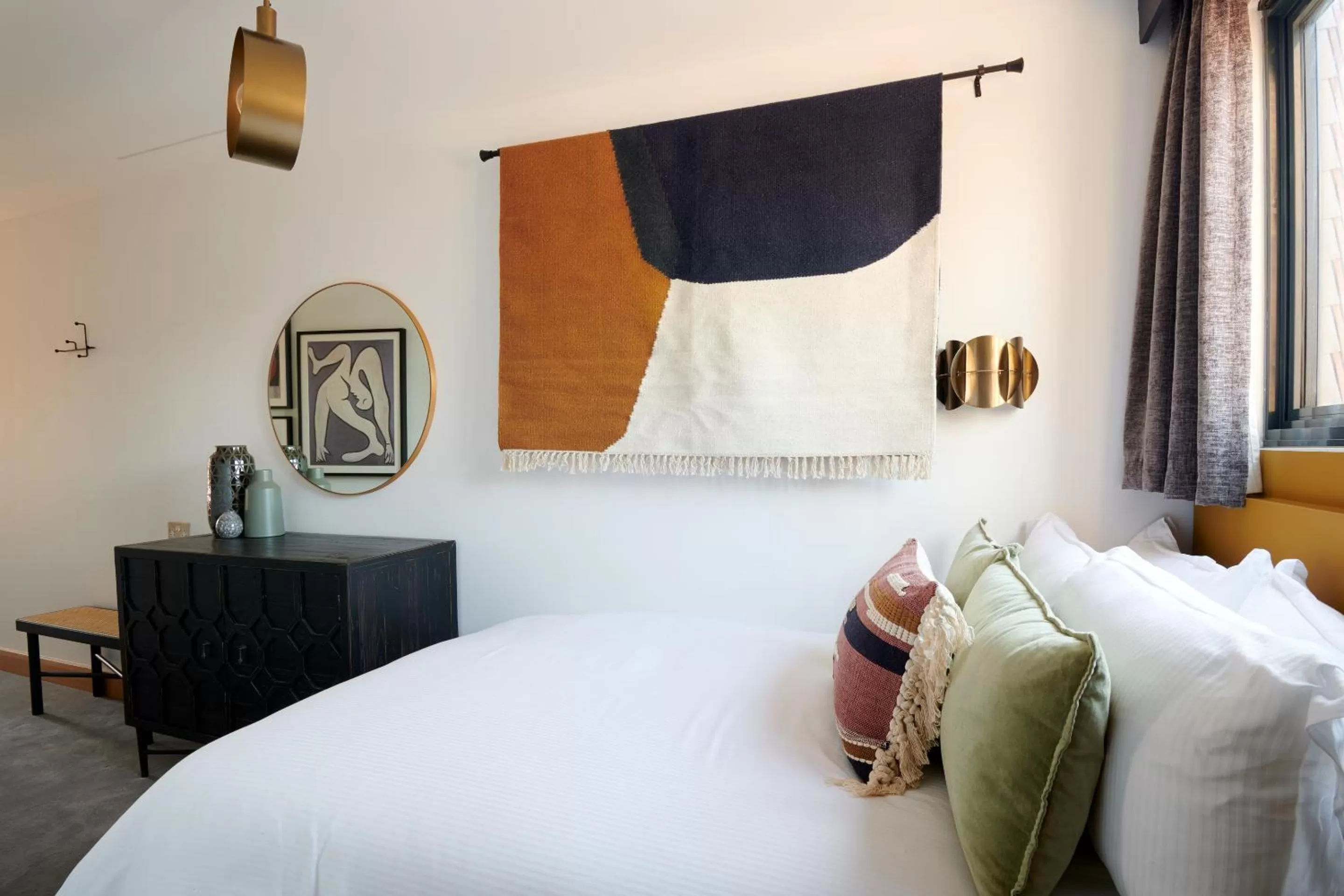 Living room, Bed in Sonder Edgware Road