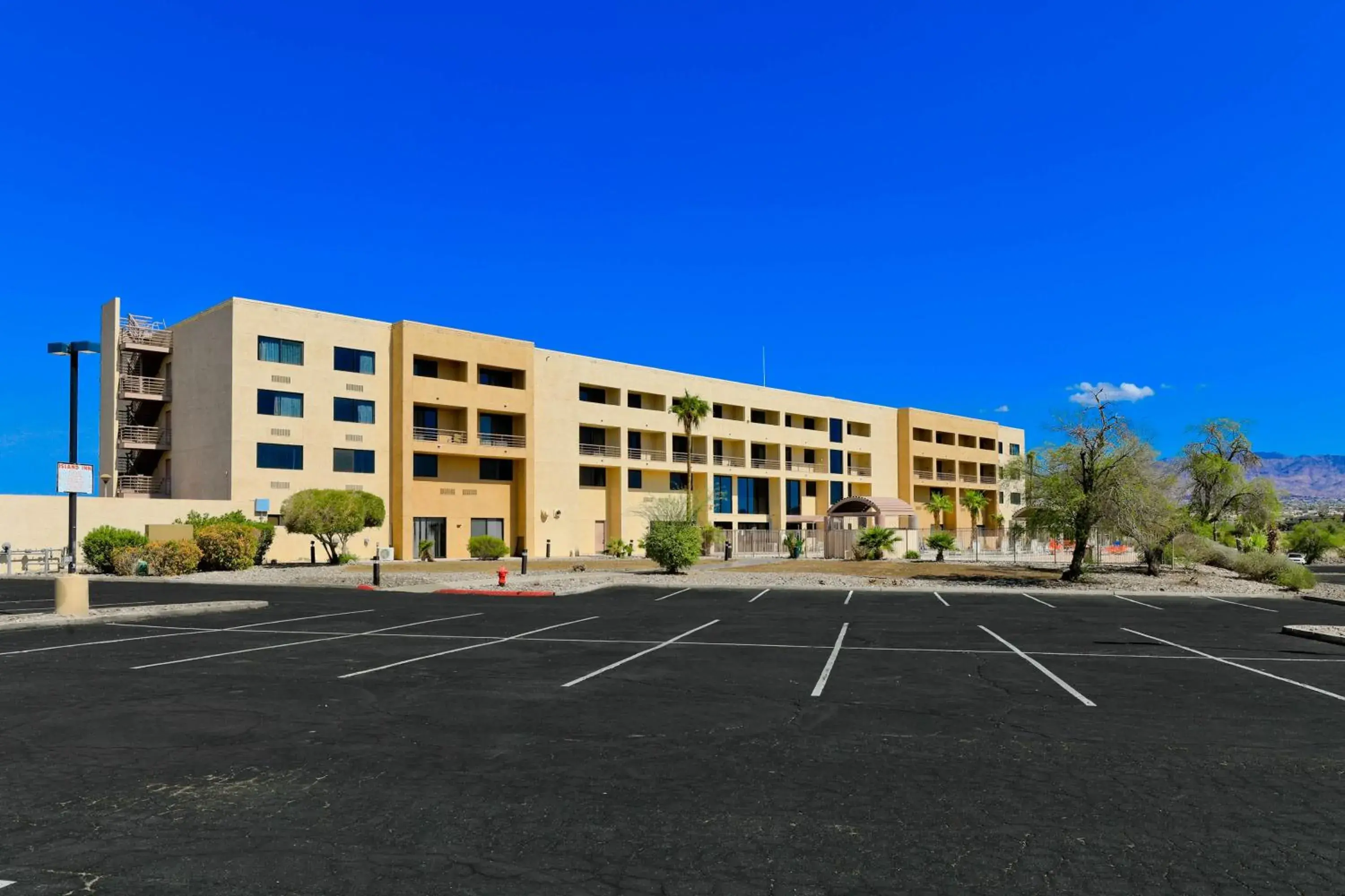 Property Building in Island Inn Hotel